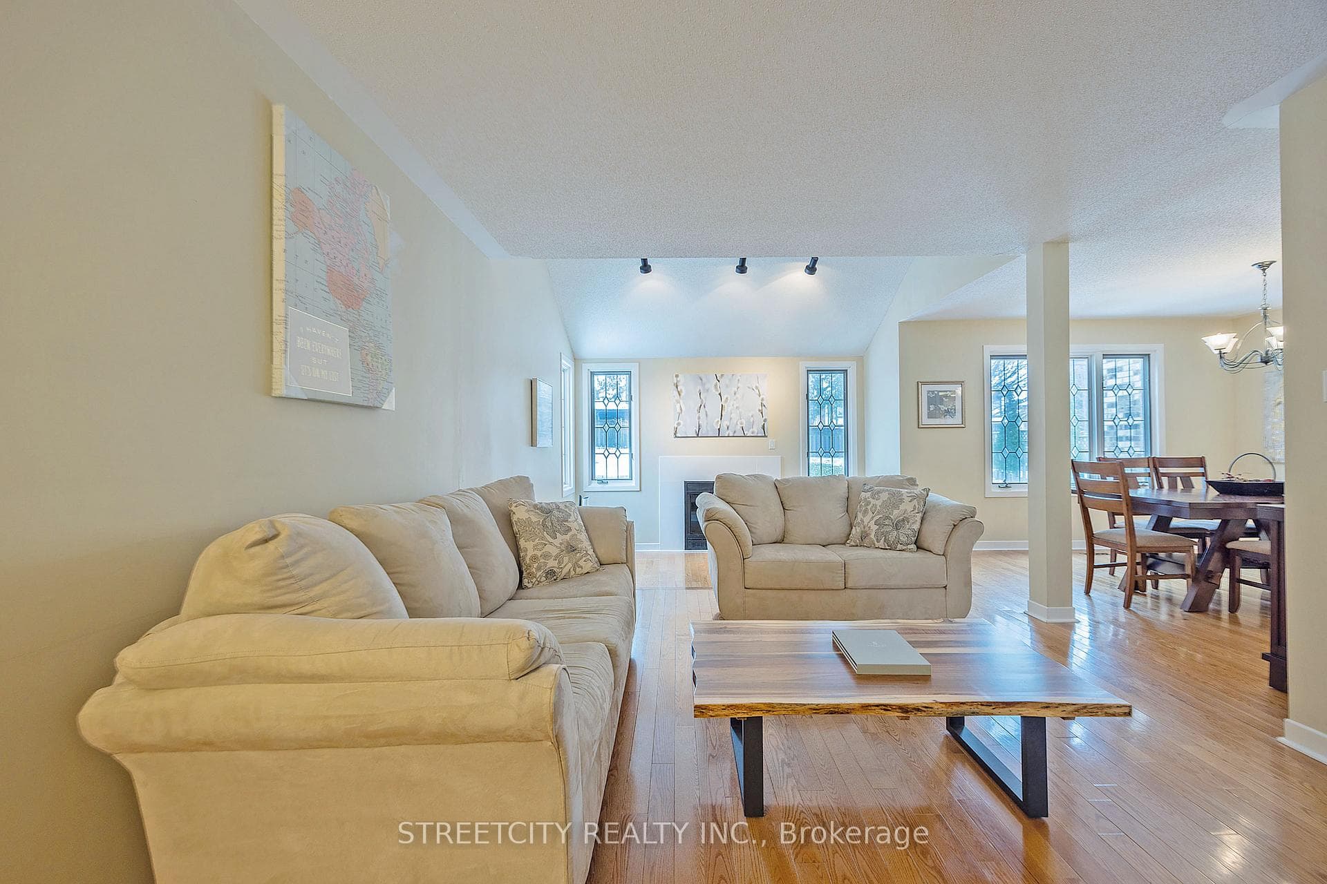 151 ORKNEY Crescent photo 7
