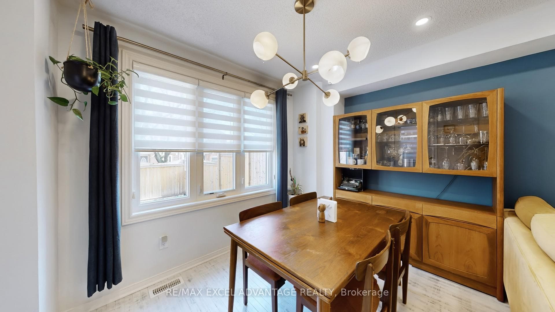 5950 Glen Erin Drive Unit 43 photo 7