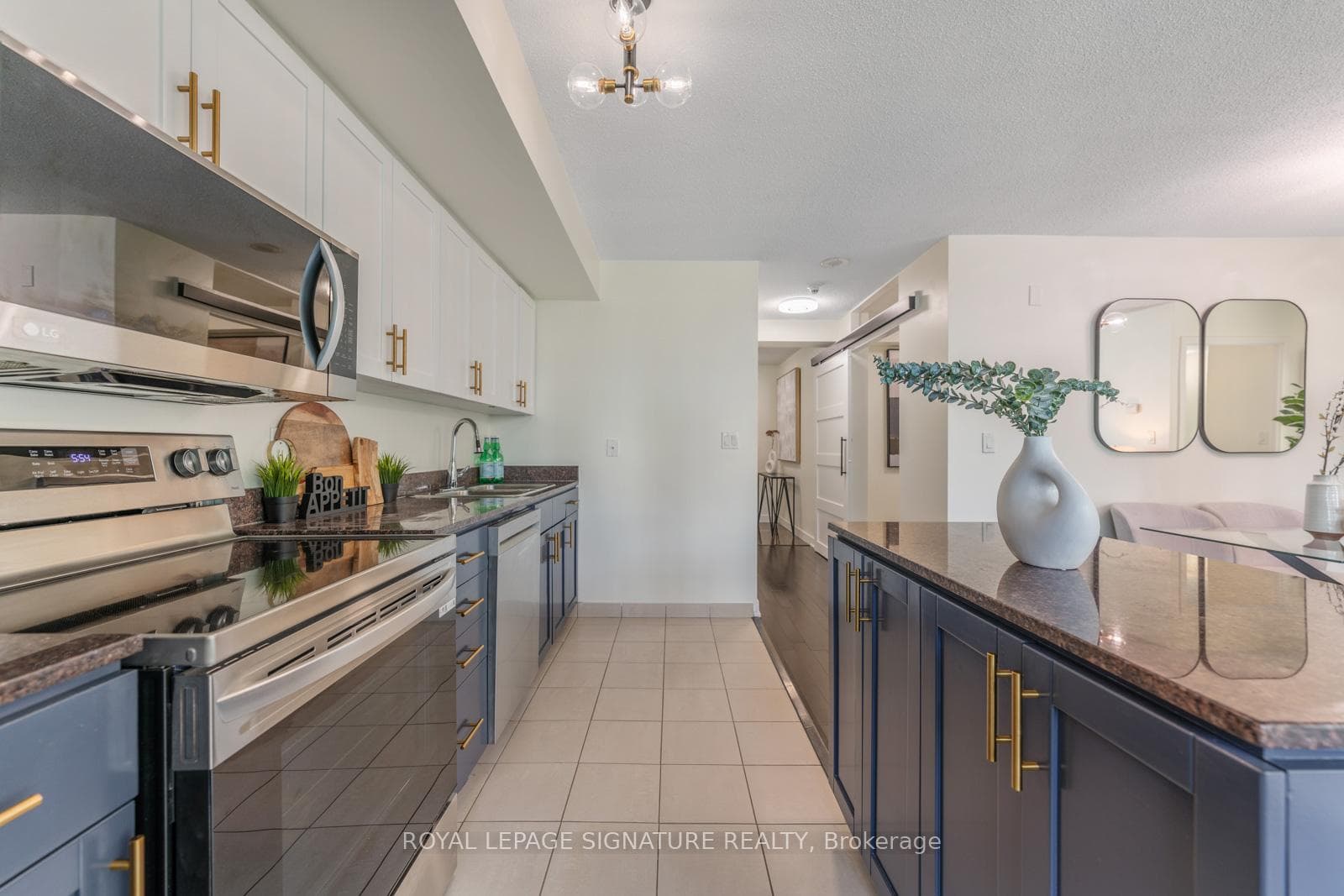 81 Navy Wharf Court Unit 2210 photo 15