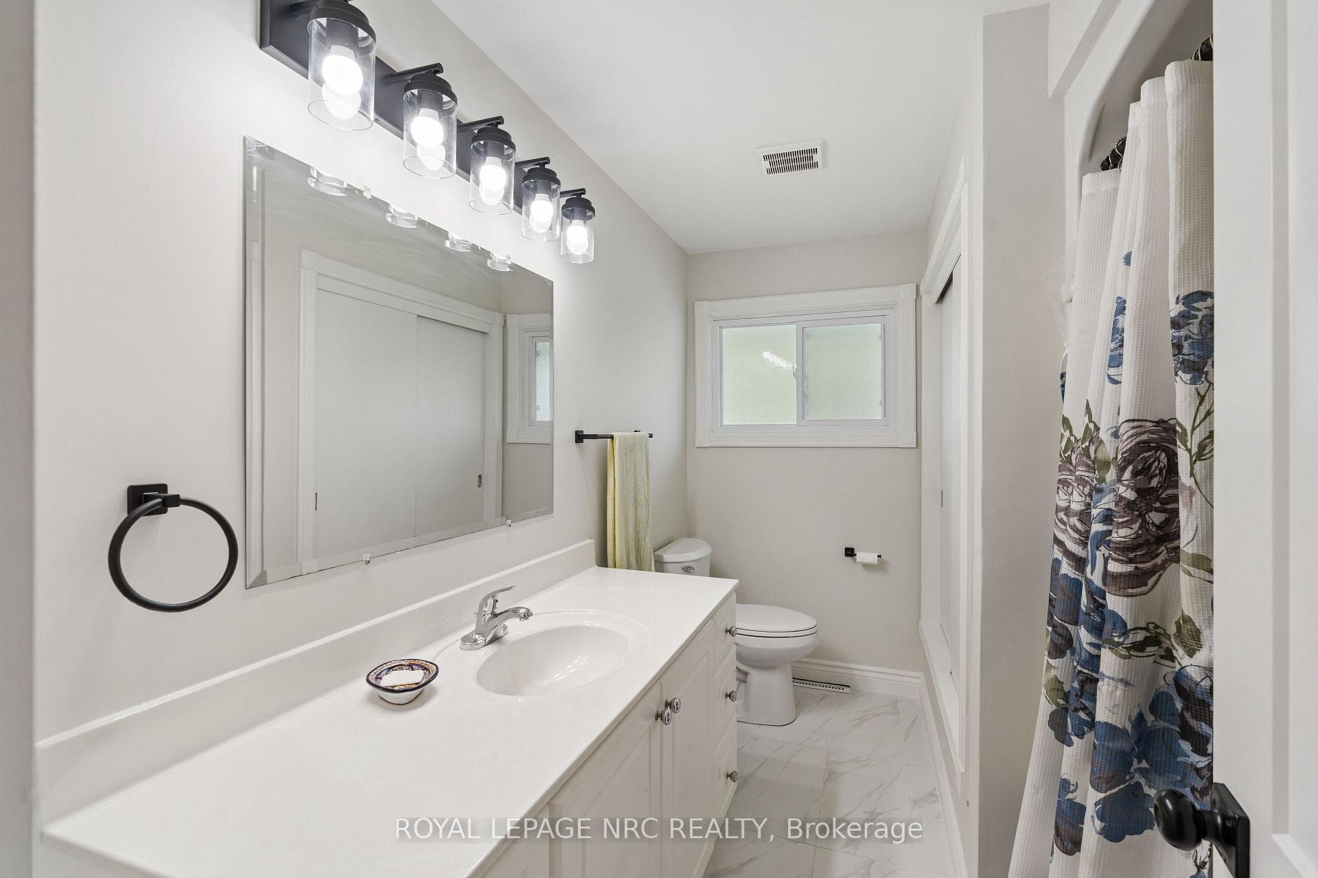 245 Riverview Boulevard photo 18