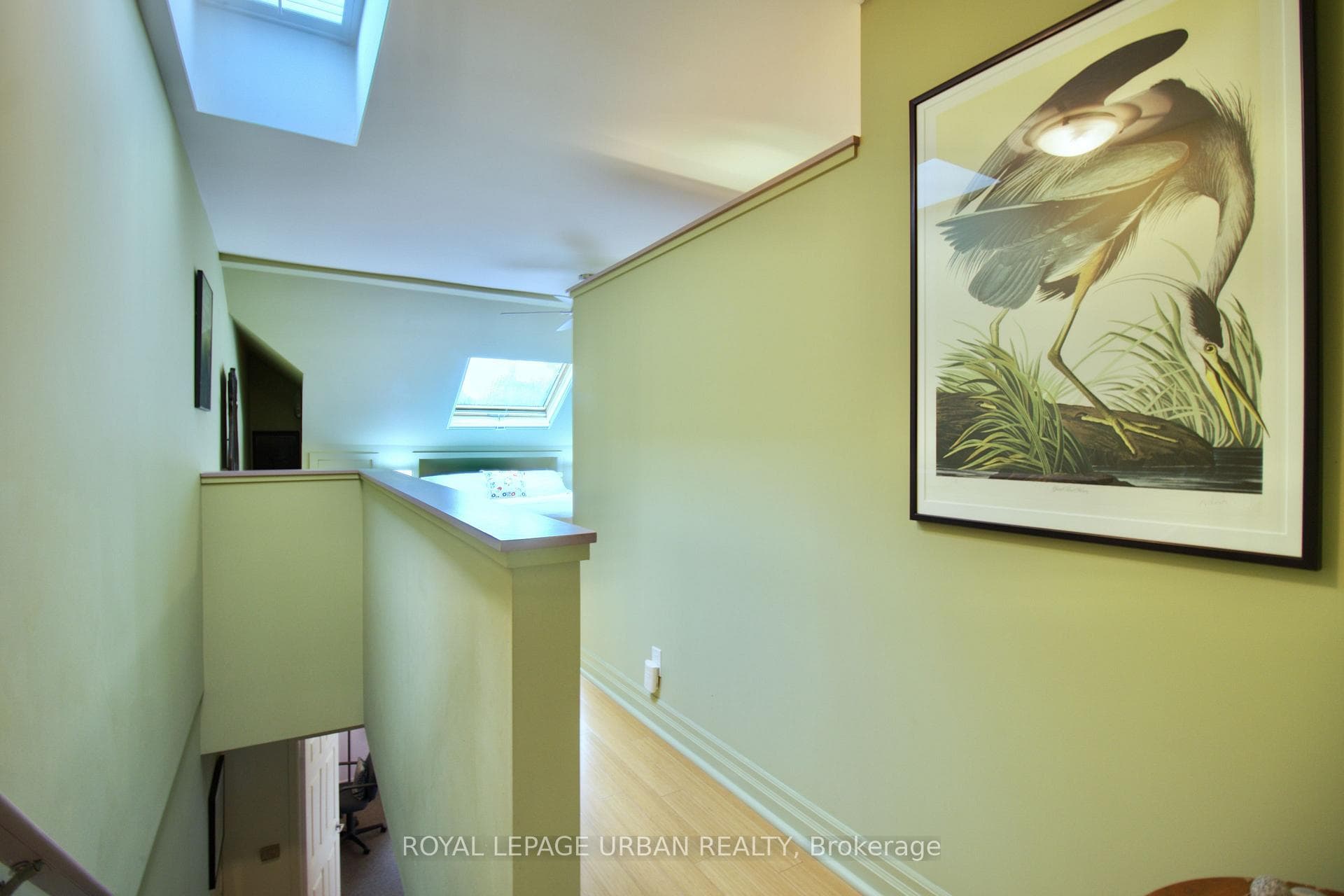 277 Booth Avenue photo 21