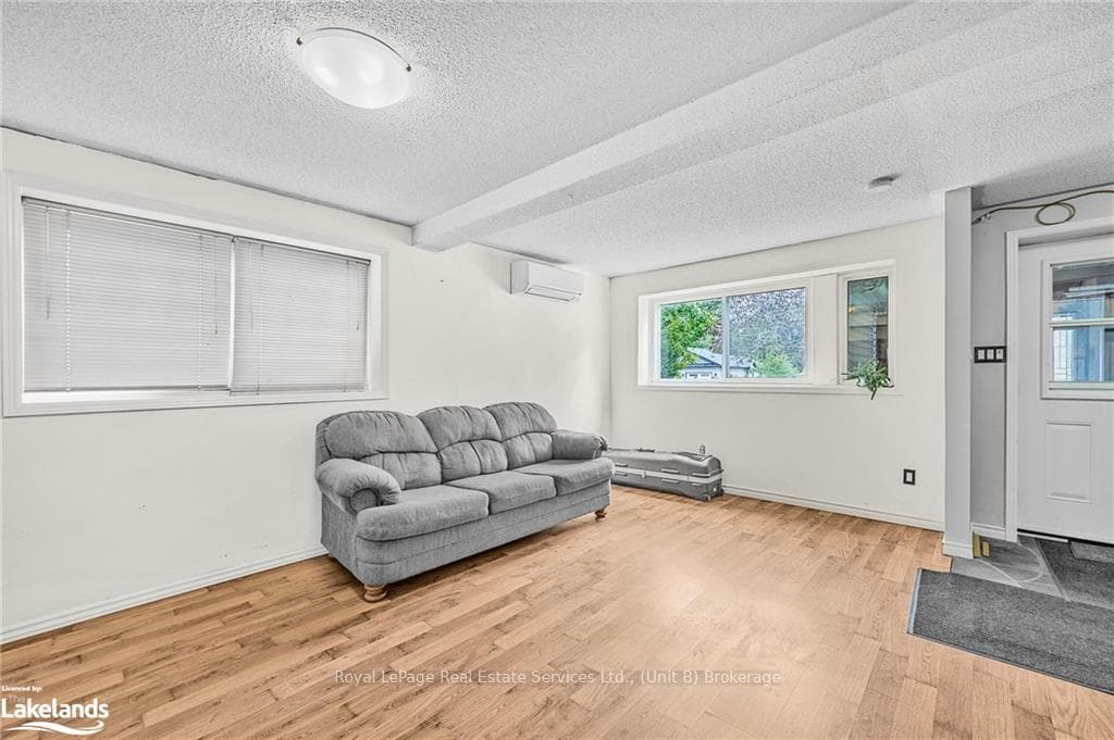 148 MELROSE Avenue photo 5