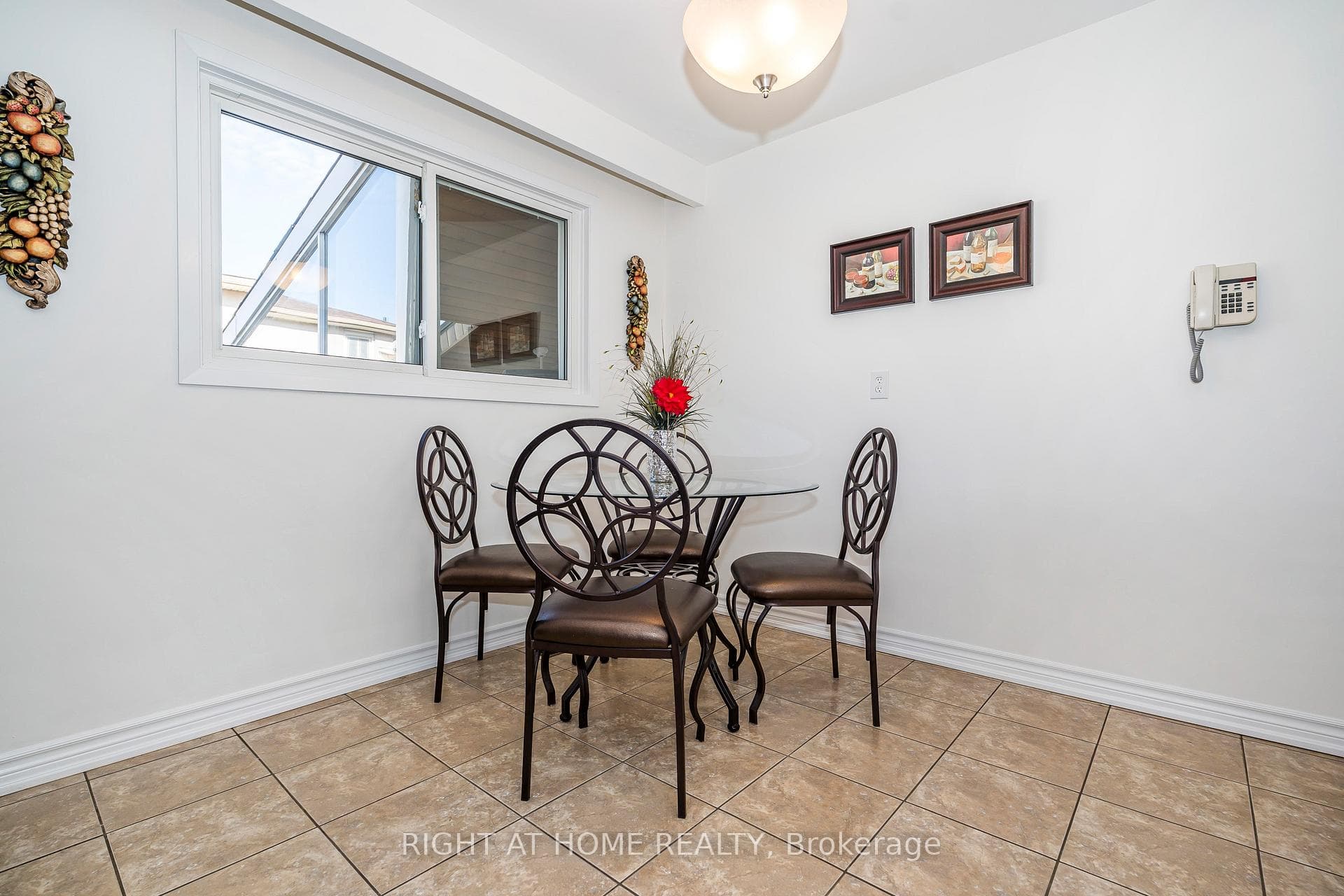 12 Scarden Avenue photo 15