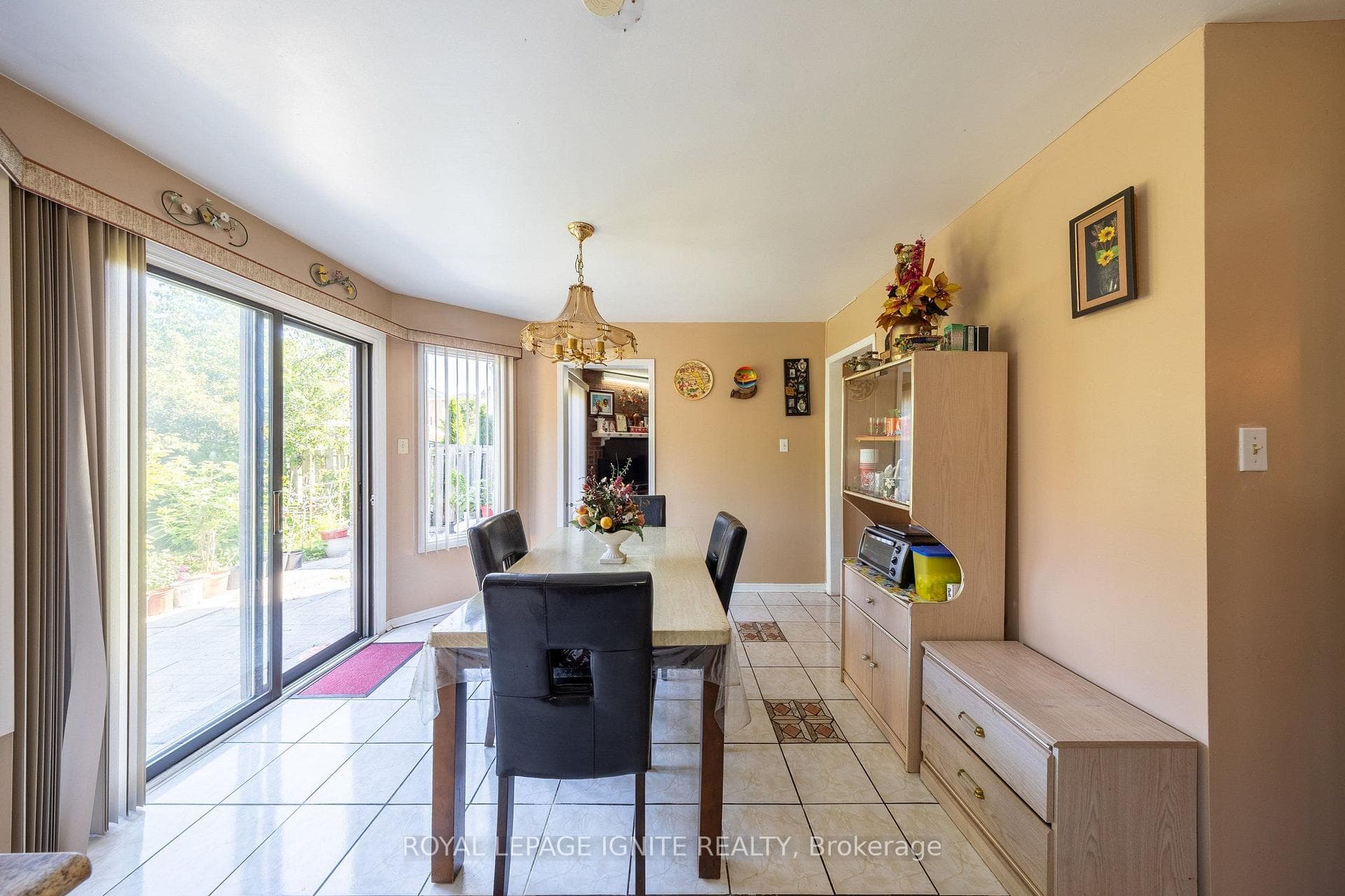 3694 Ellesmere Road photo 10