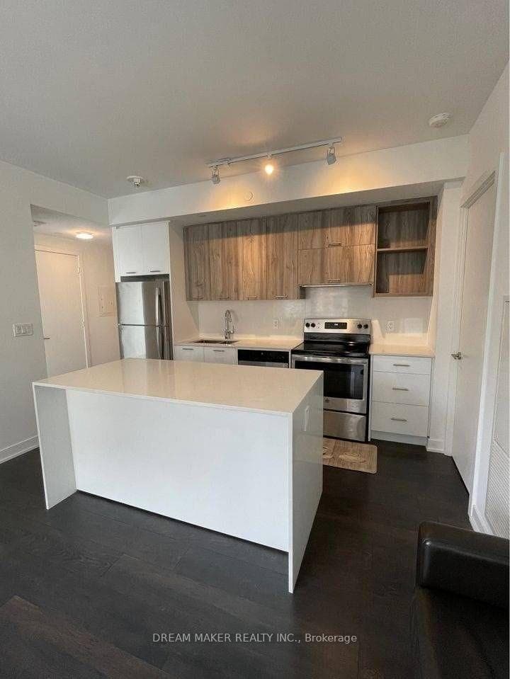 180 Veterans Drive Unit 209 photo 16