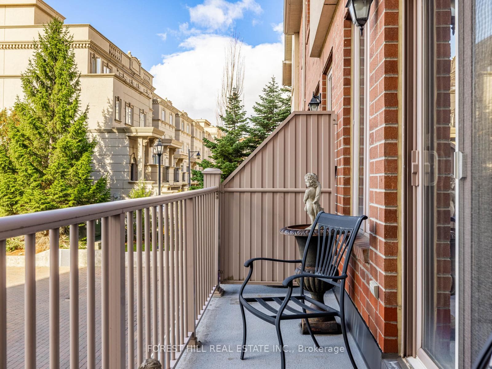 2 Clairtrell Road Unit TH-A photo 36