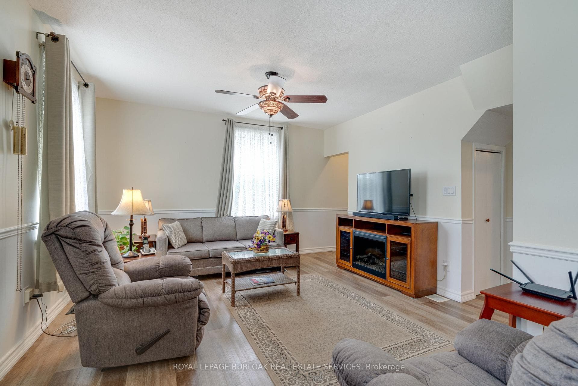 215 Whites Road photo 3