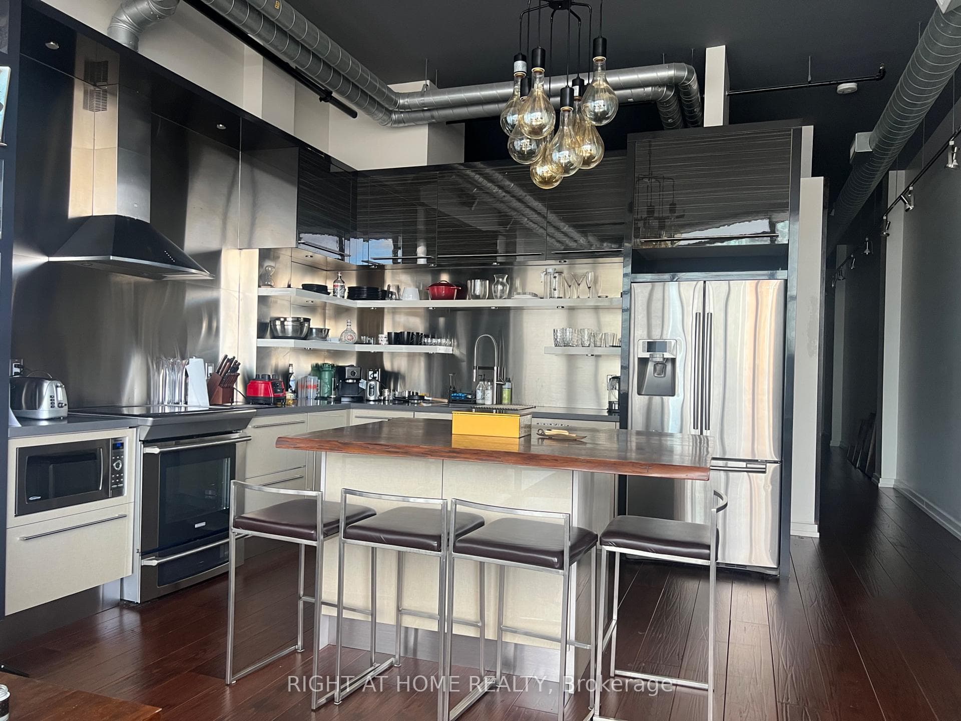 43 Hanna Avenue Unit 708 photo 6