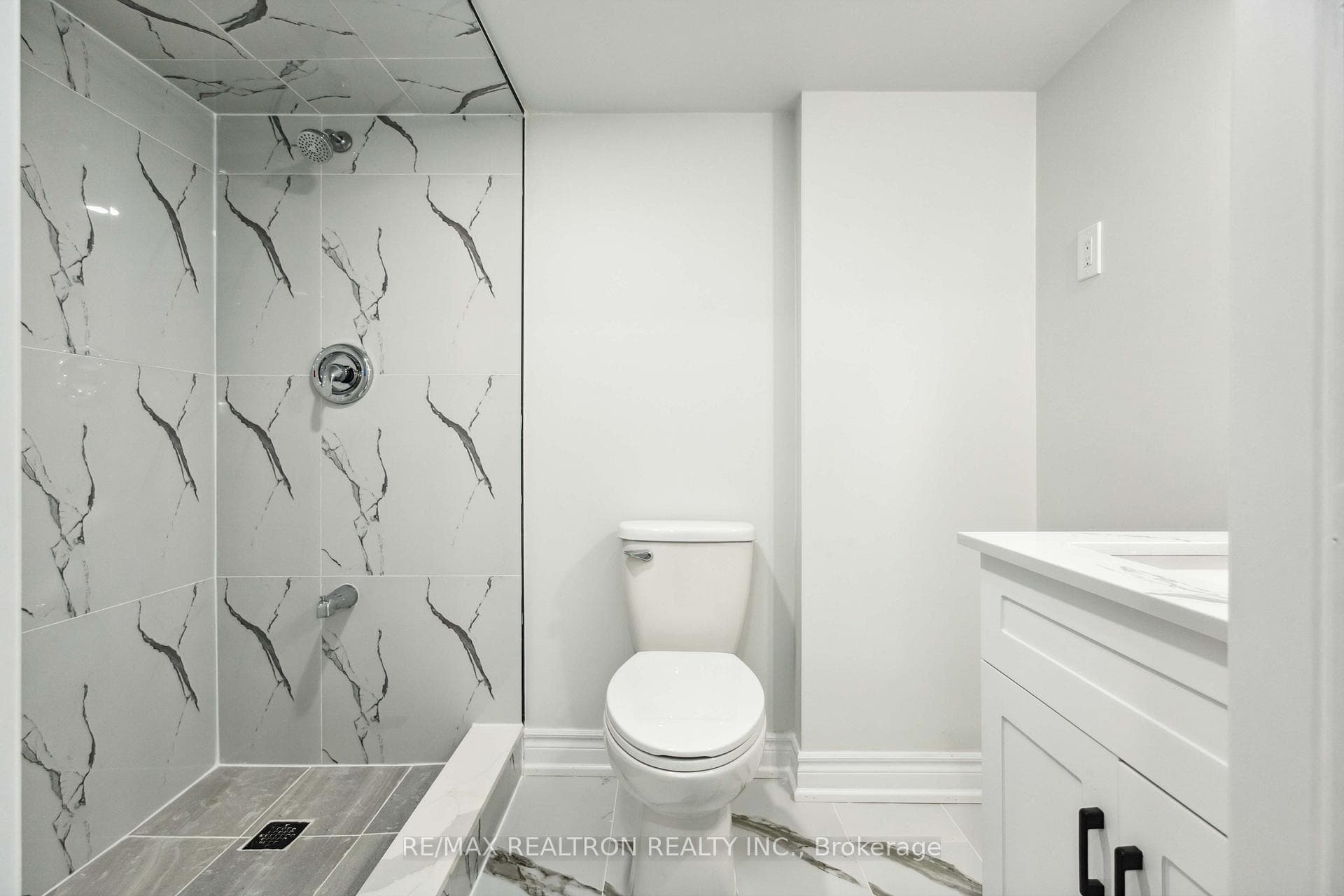 63 Shepmore Terrace photo 38