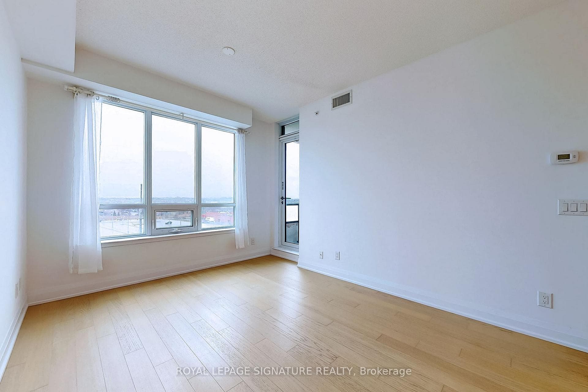 9582 Markham Road Unit 706 photo 4