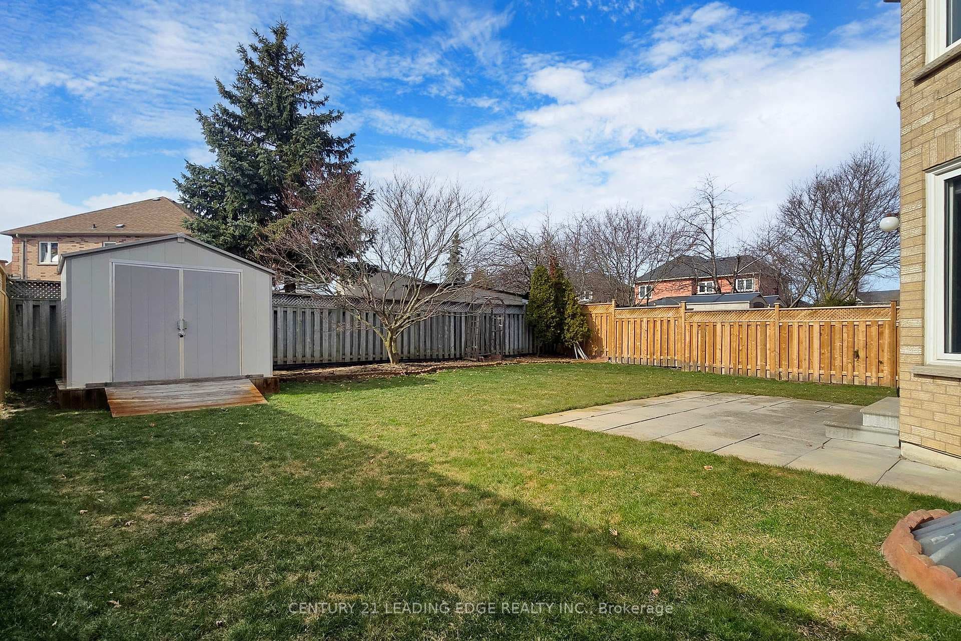 616 CARLTON Road photo 35