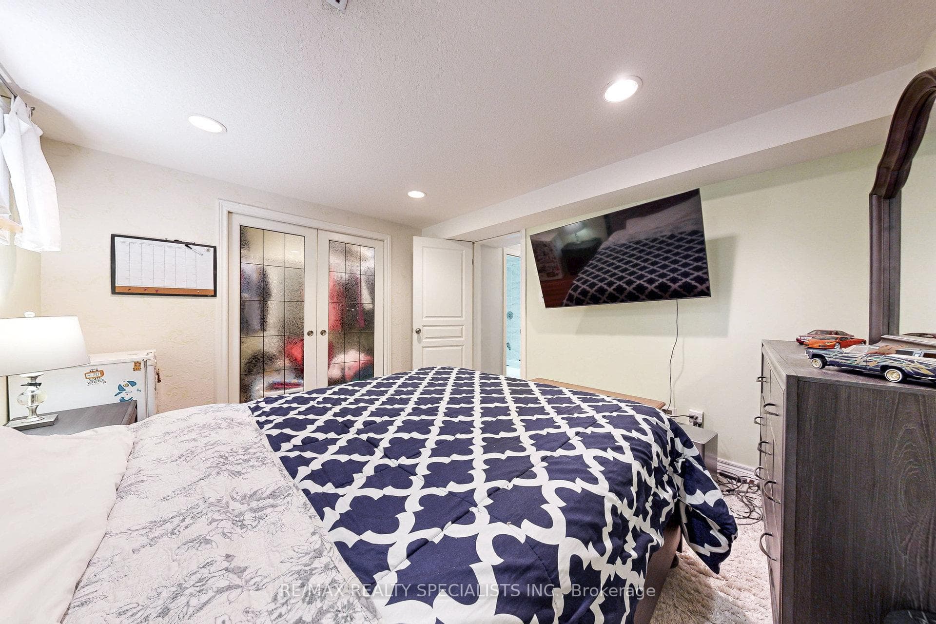 99 Pinnacle Drive photo 38