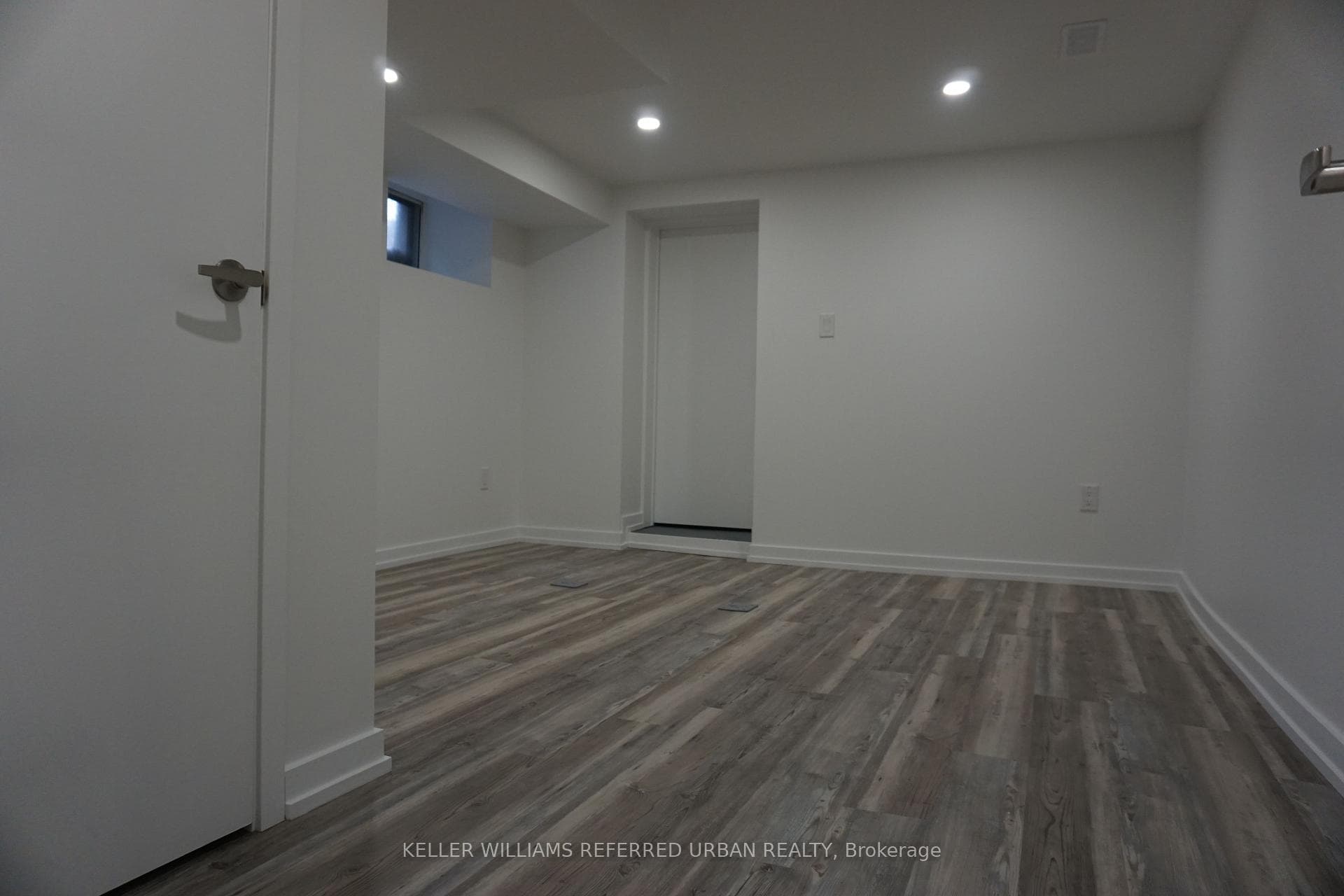 1825 Davenport Road Unit Lower photo 4