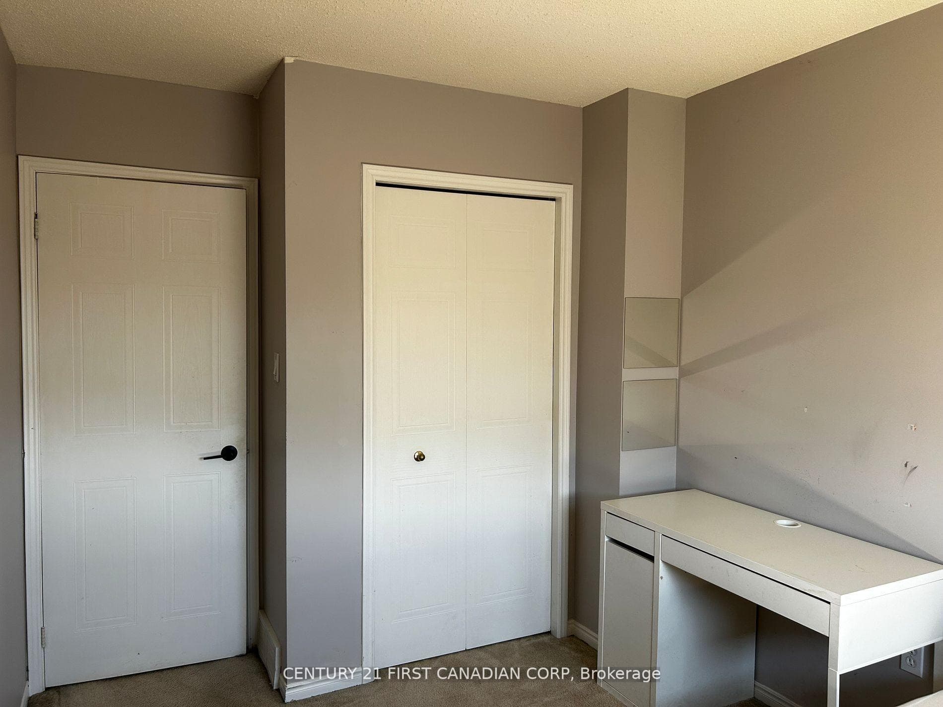 1199 Hamilton Road Unit 4 photo 29