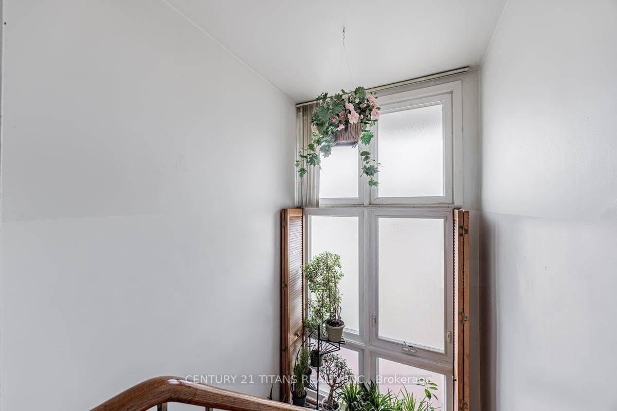 502 Midland Avenue photo 22