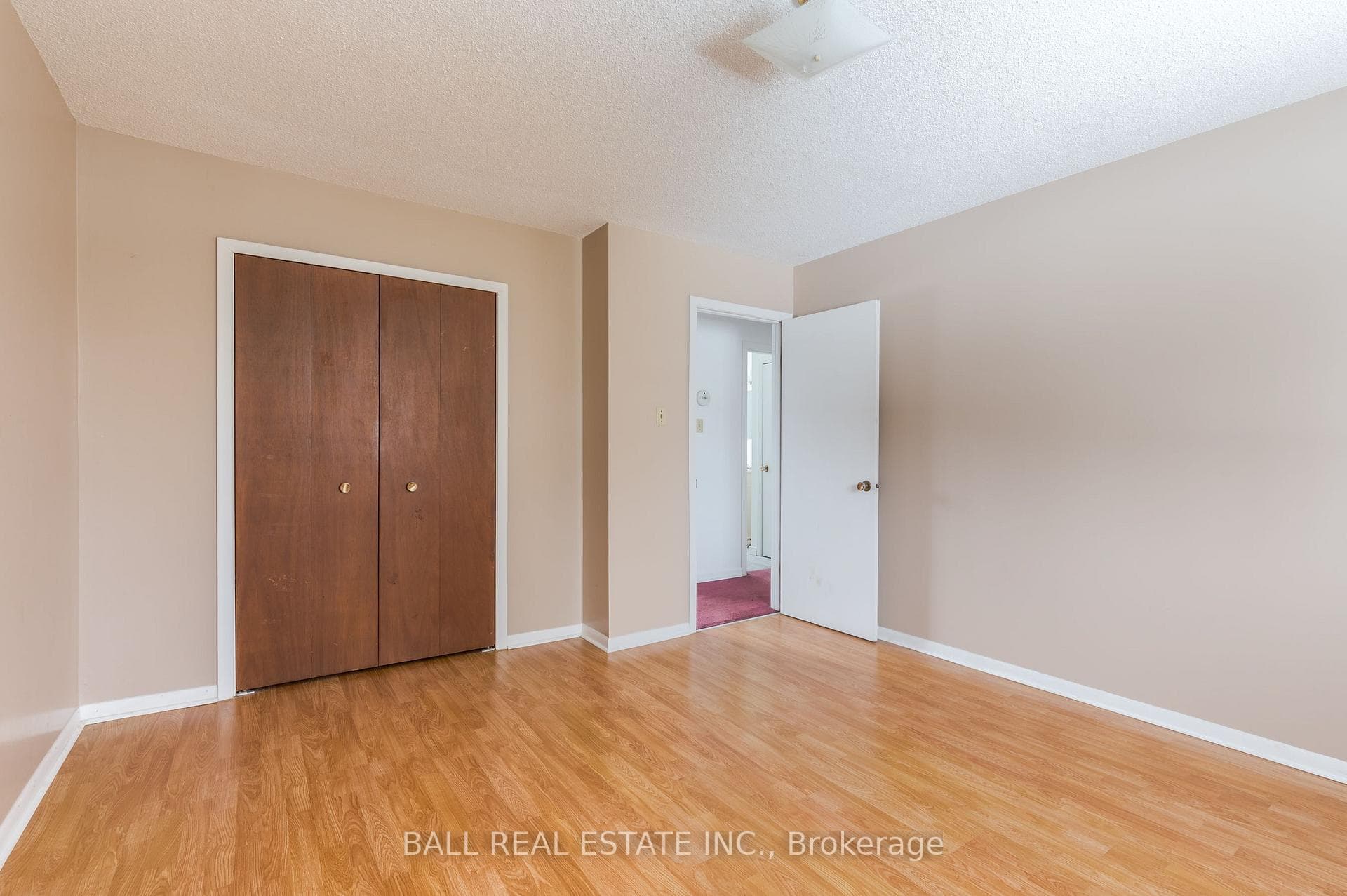 776 Cottingham Road photo 22
