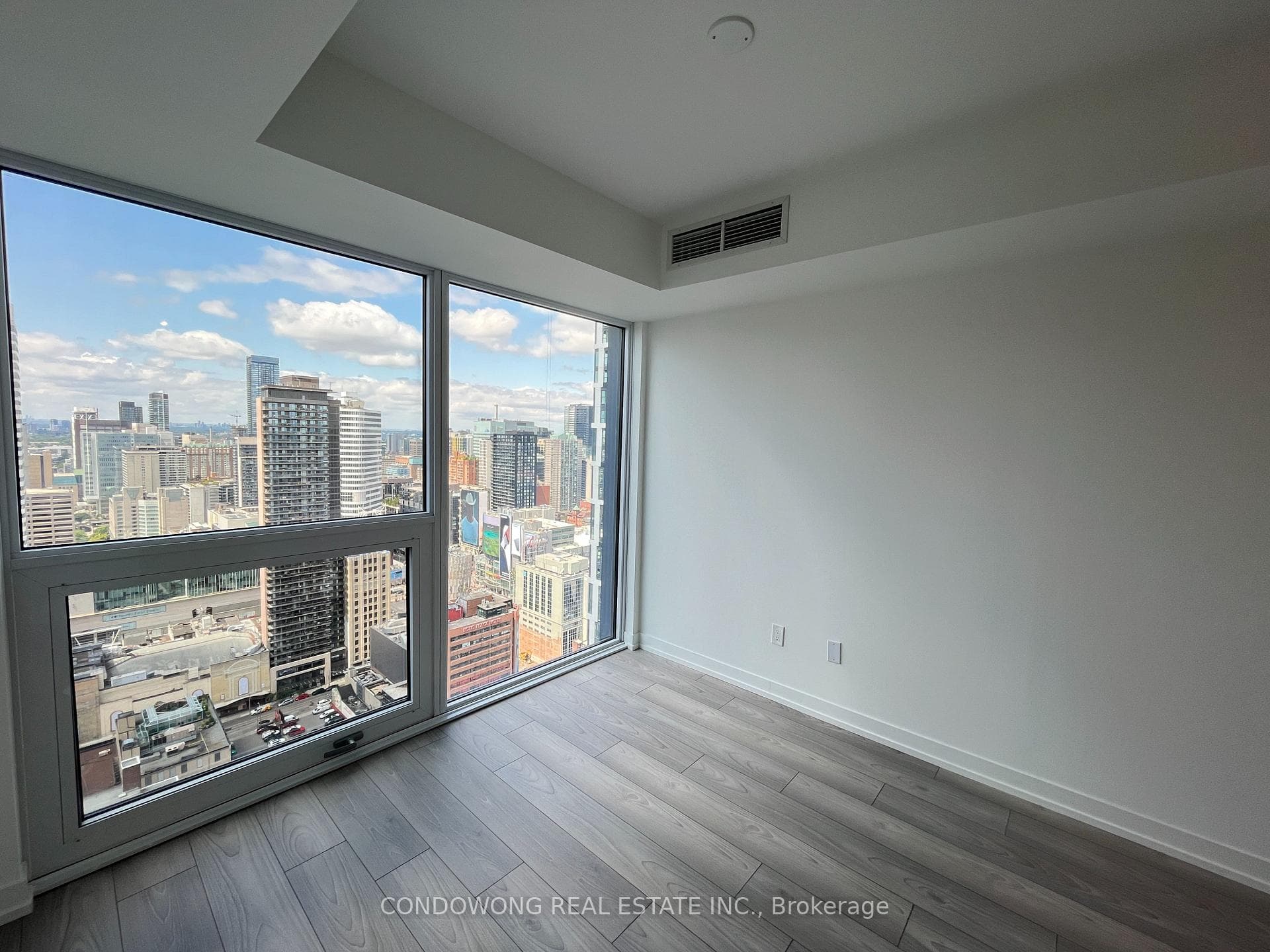 82 Dalhousie Street Unit 4010 photo 9