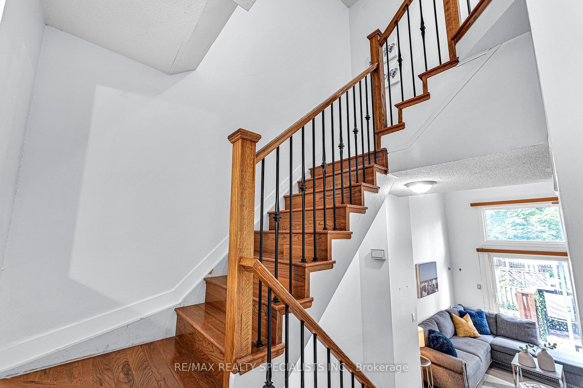 1357 ONTARIO Street Unit 27 photo 18