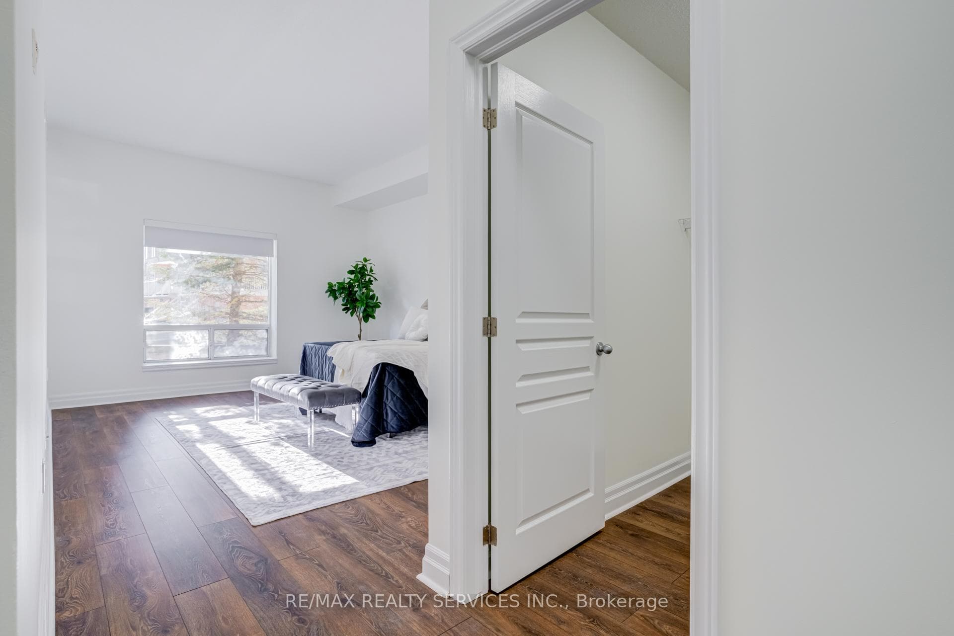 5070 Fairview Street Unit 105 photo 15