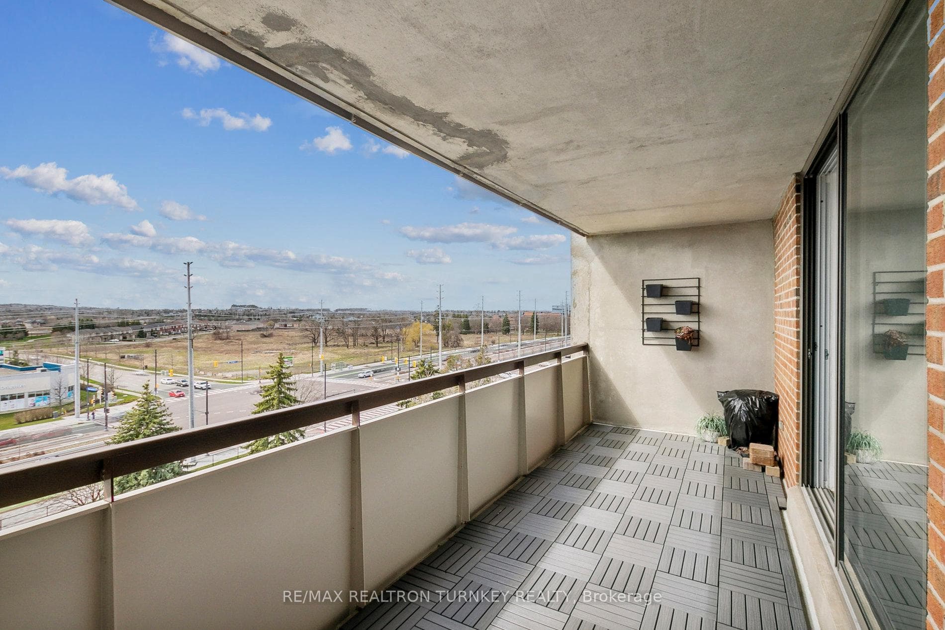 West facing sunset views