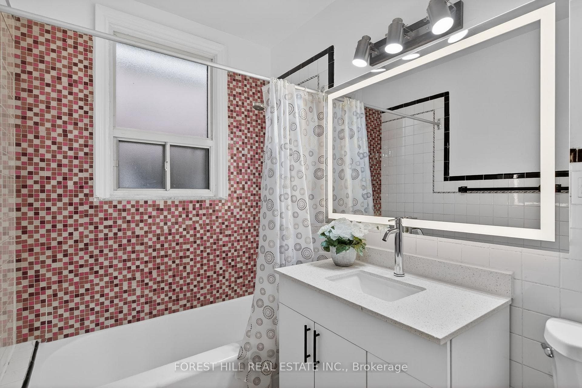 7 Ellsworth Avenue photo 32