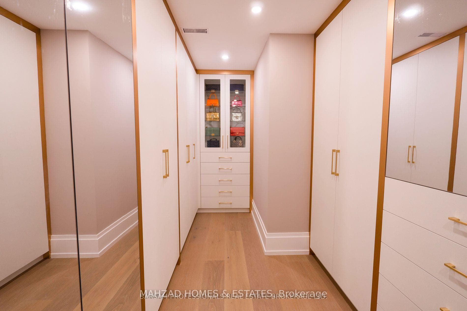 21 Birch Avenue photo 23