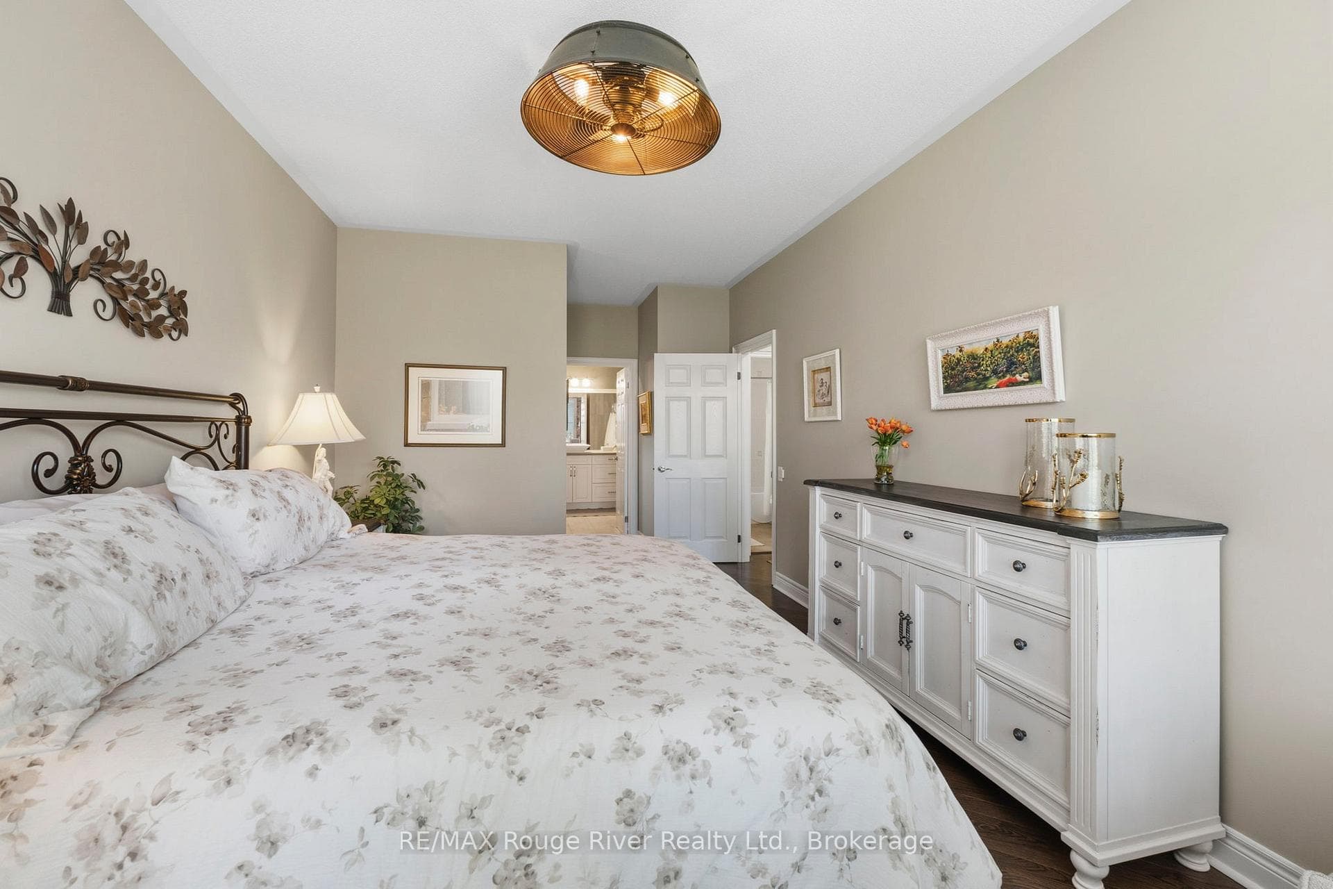 16 Fenton Lane photo 26
