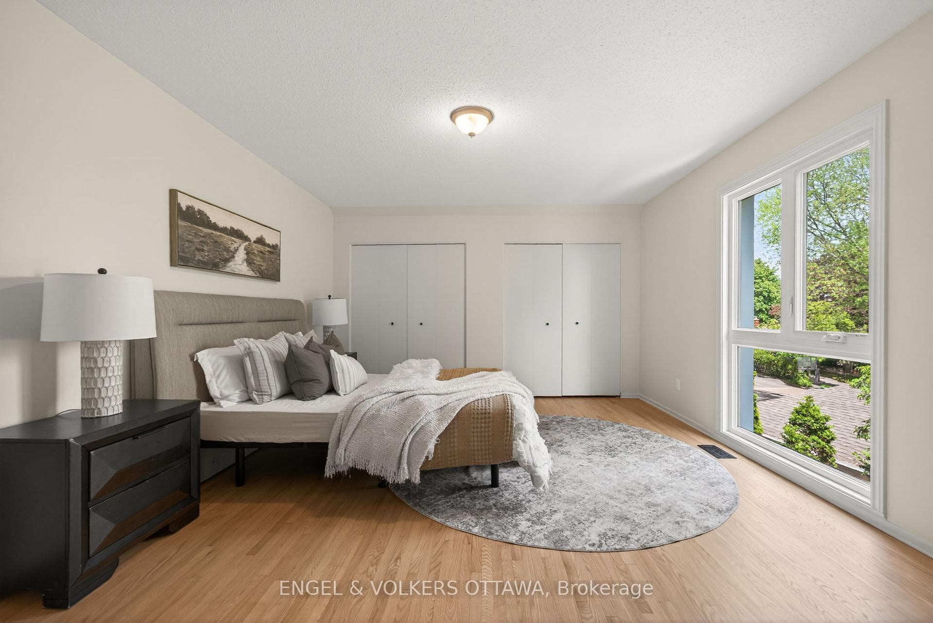 1862 Sharel Drive photo 18