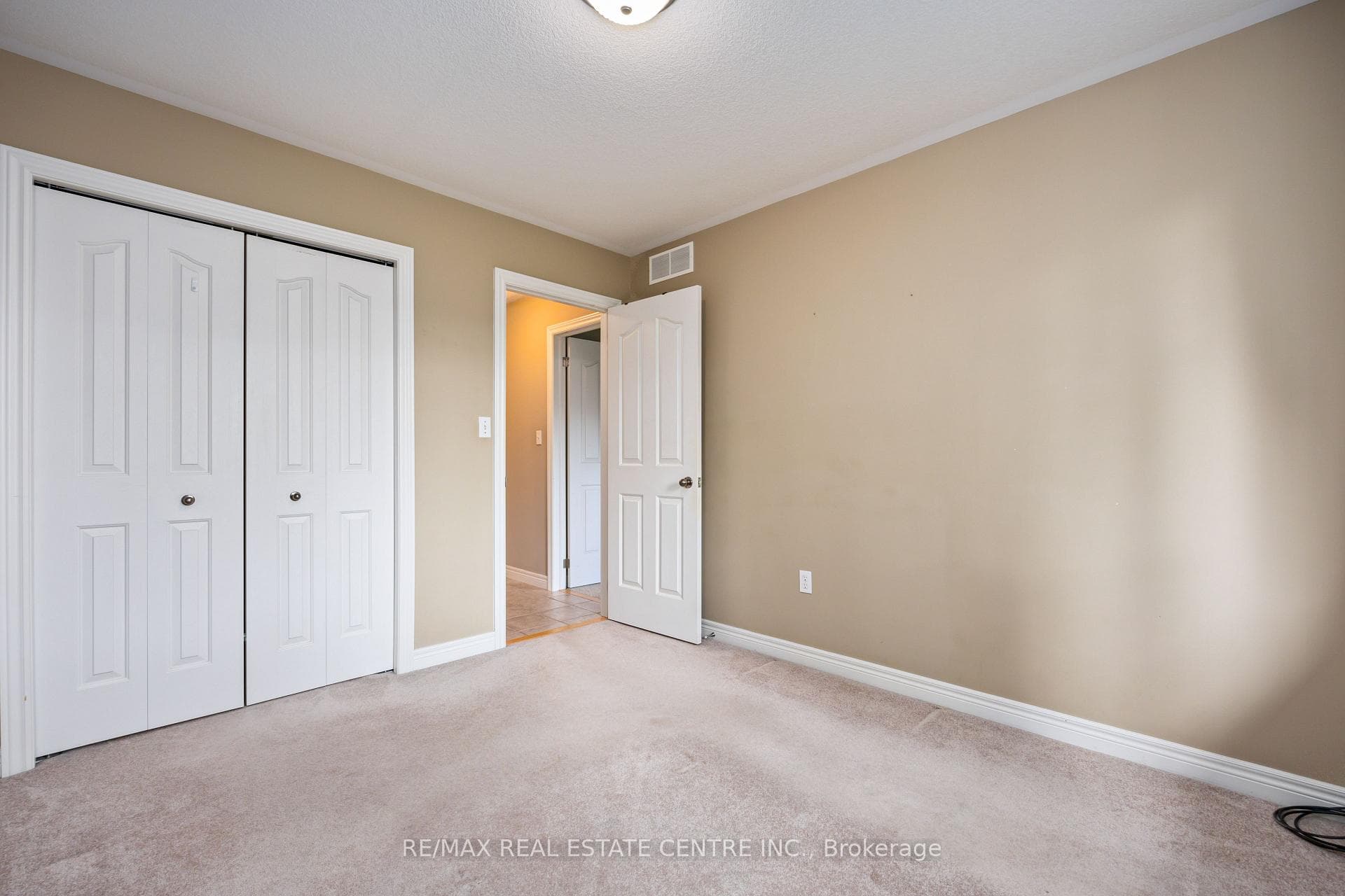 304 Parkside Drive photo 20