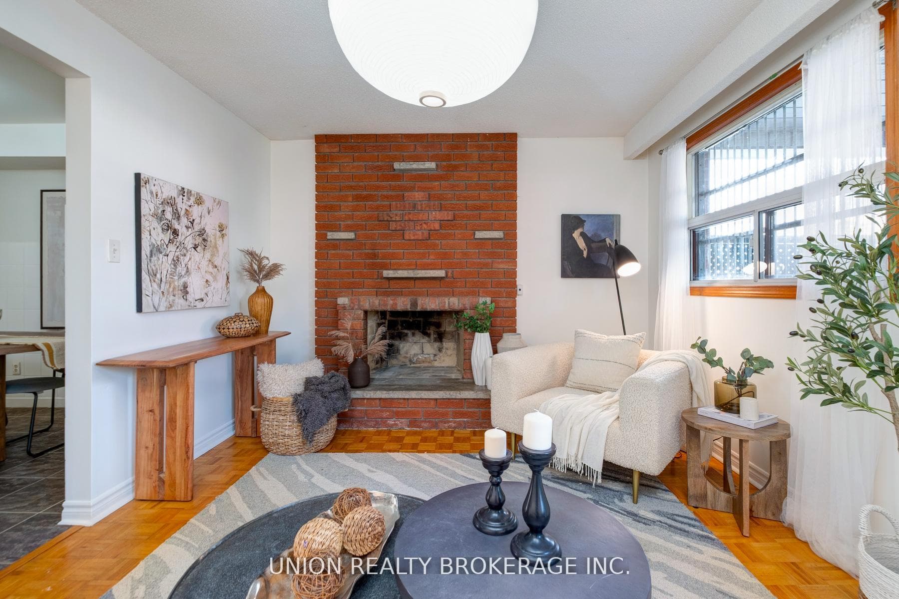 19 Ashdale Avenue photo 18