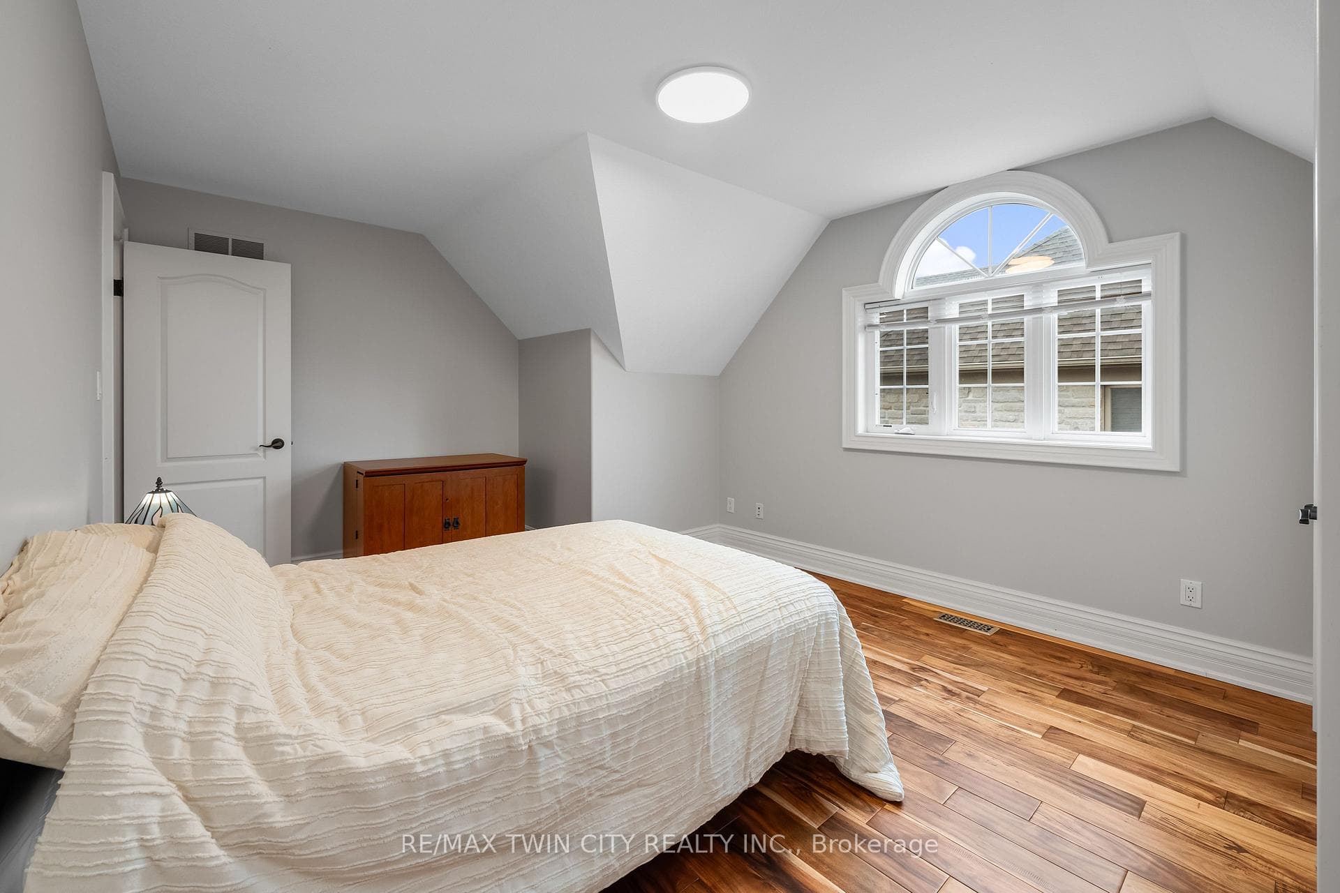 27 Black Maple Crescent photo 28