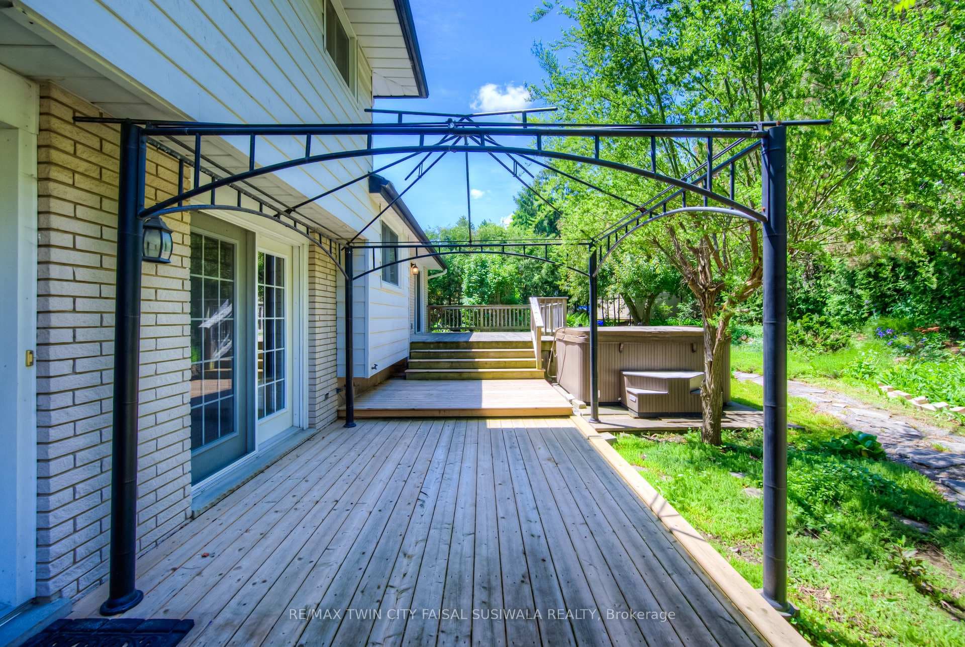 153 Meaford Drive photo 12