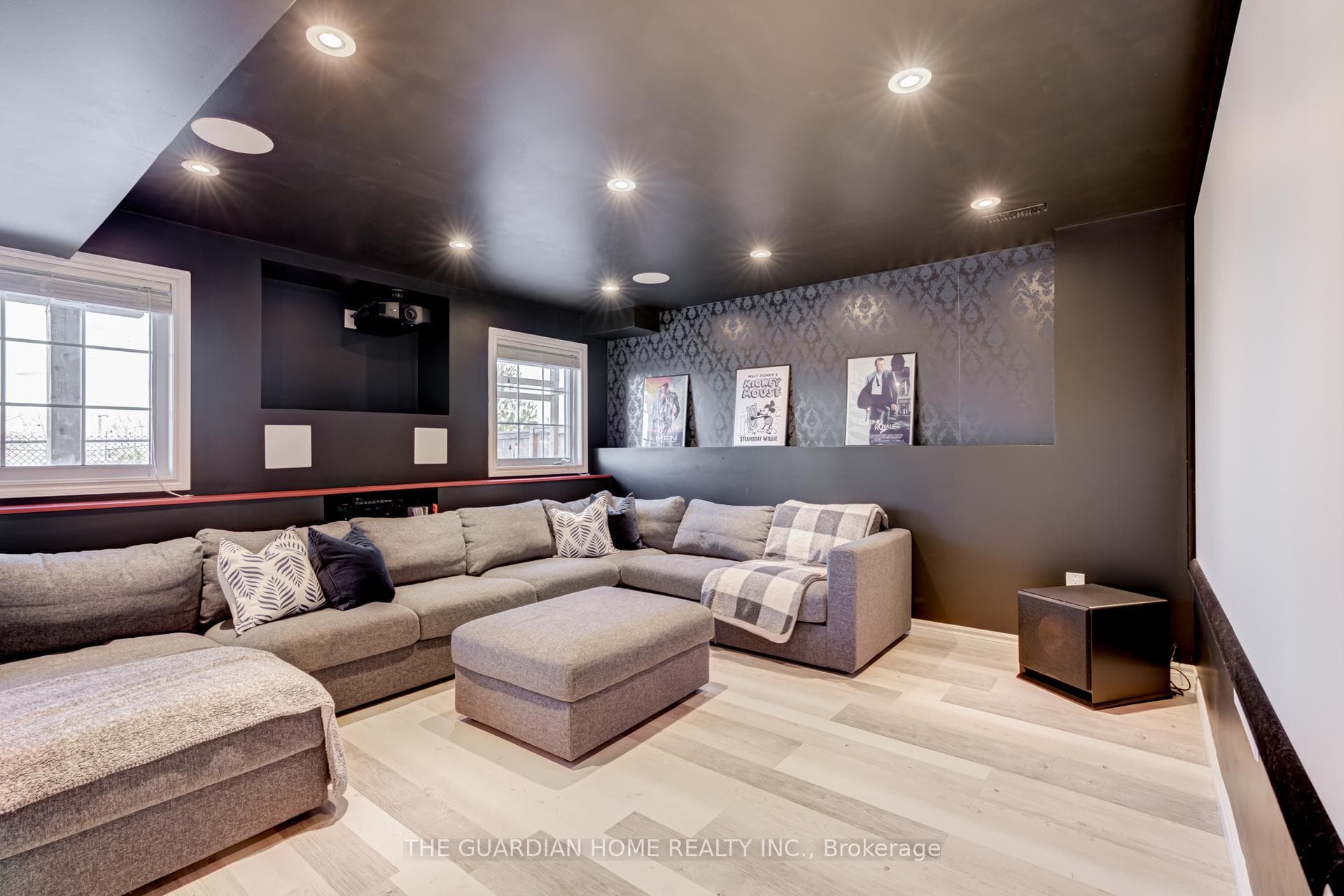 55 Purdy Place photo 33
