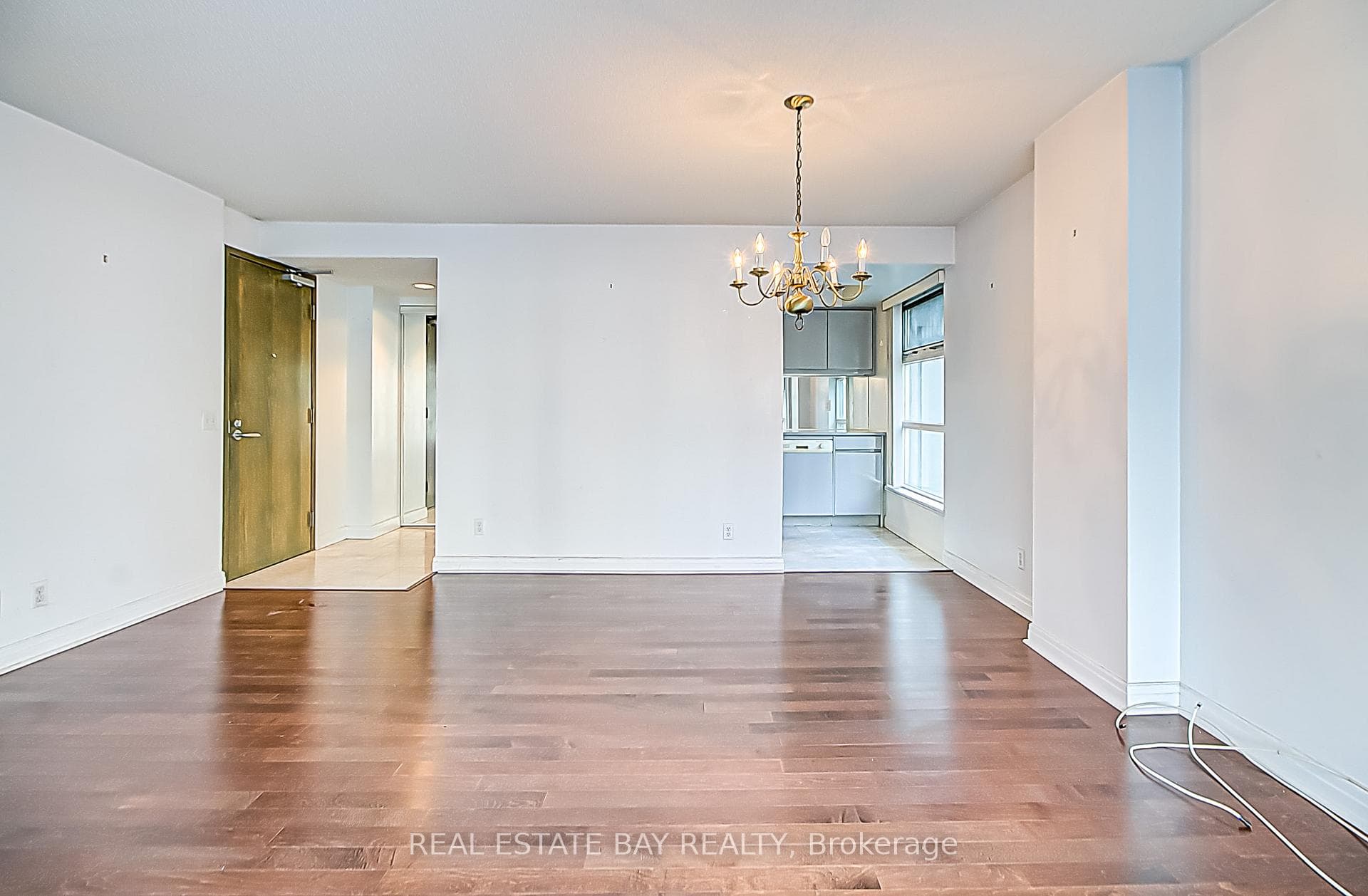 50 Lombard Street Unit 1005 photo 4