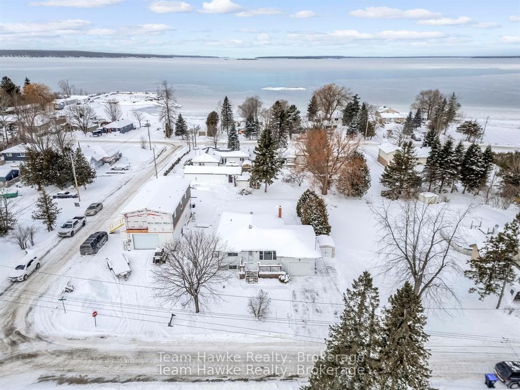 264 Kingfisher Avenue photo 33