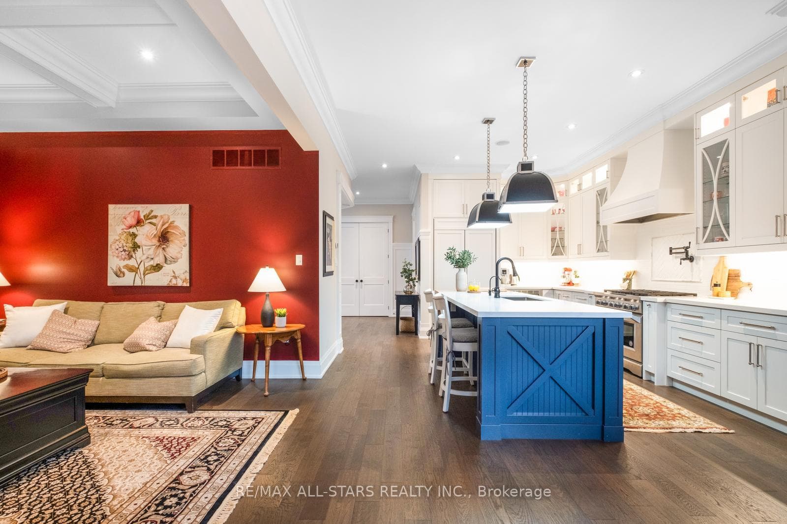 142 Rose Avenue photo 9