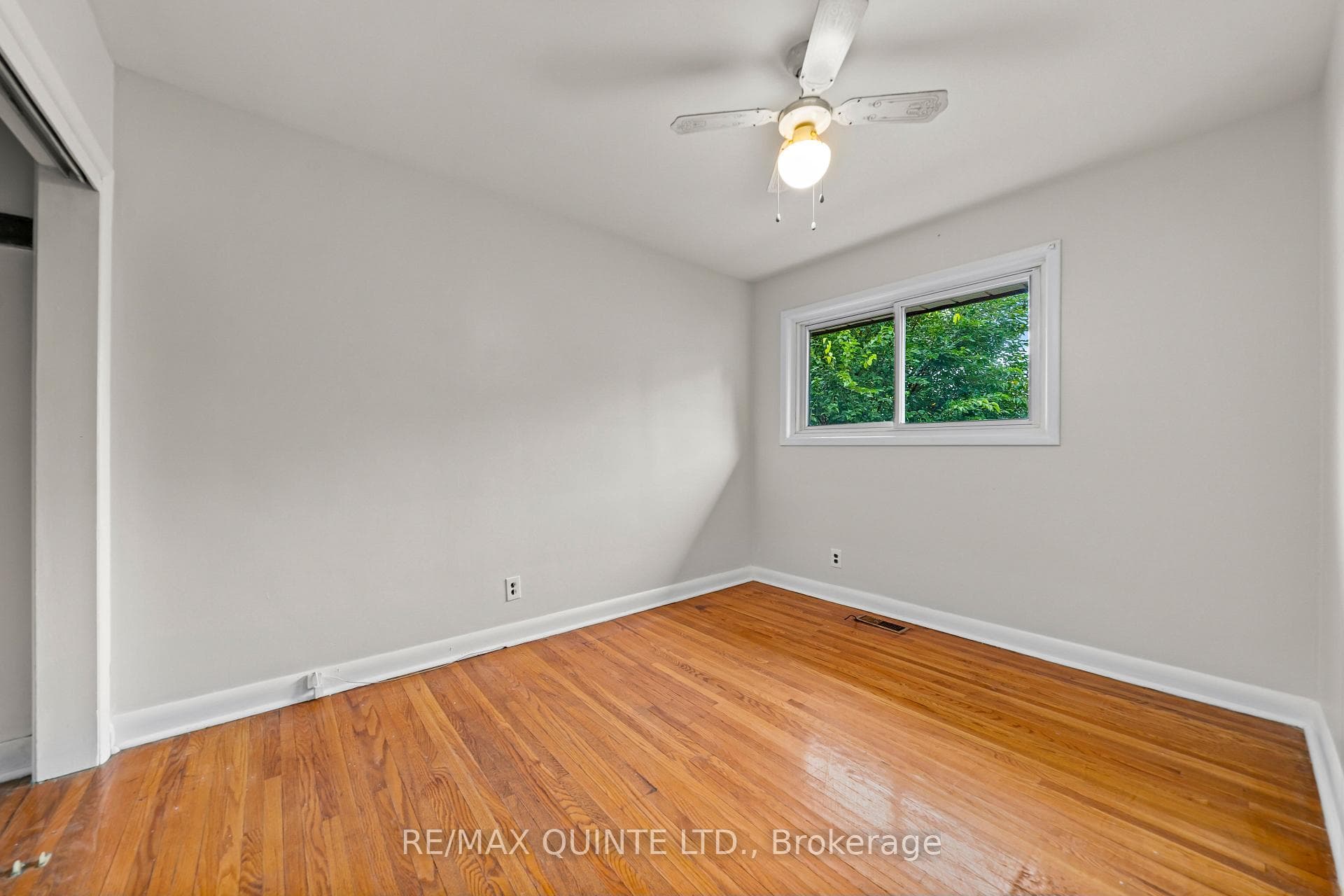 27 Lambert Drive photo 14