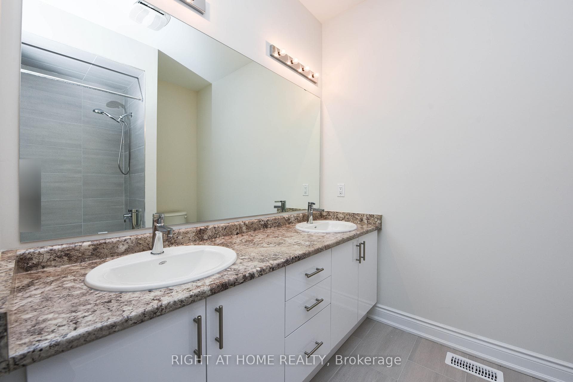 9 COULTERVILLE Drive photo 14