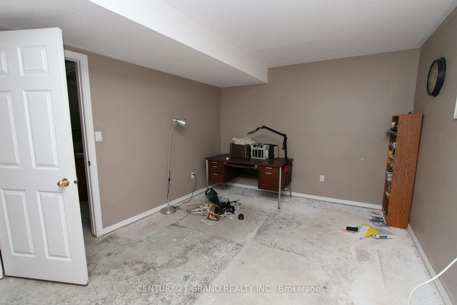 4 Dowden Avenue photo 33