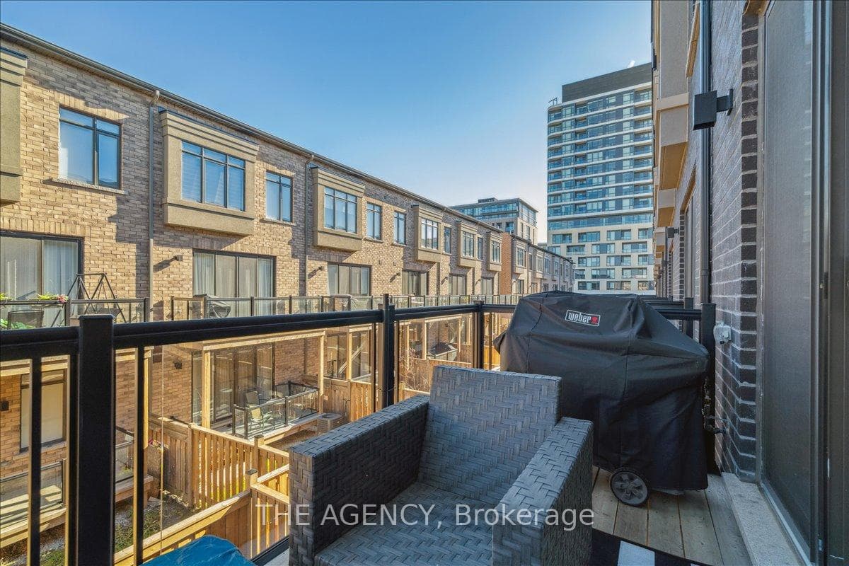 84 Salterton Circle photo 18