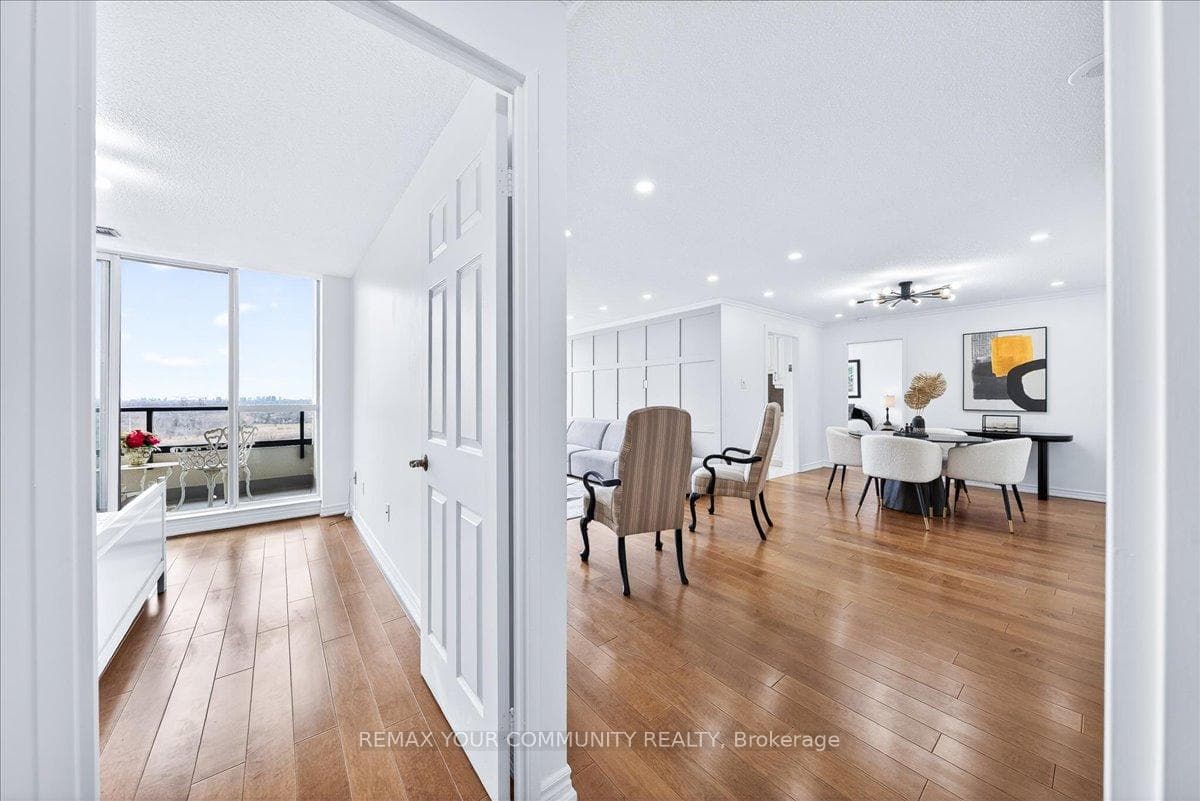 8501 Bayview Avenue Unit 1501 photo 4