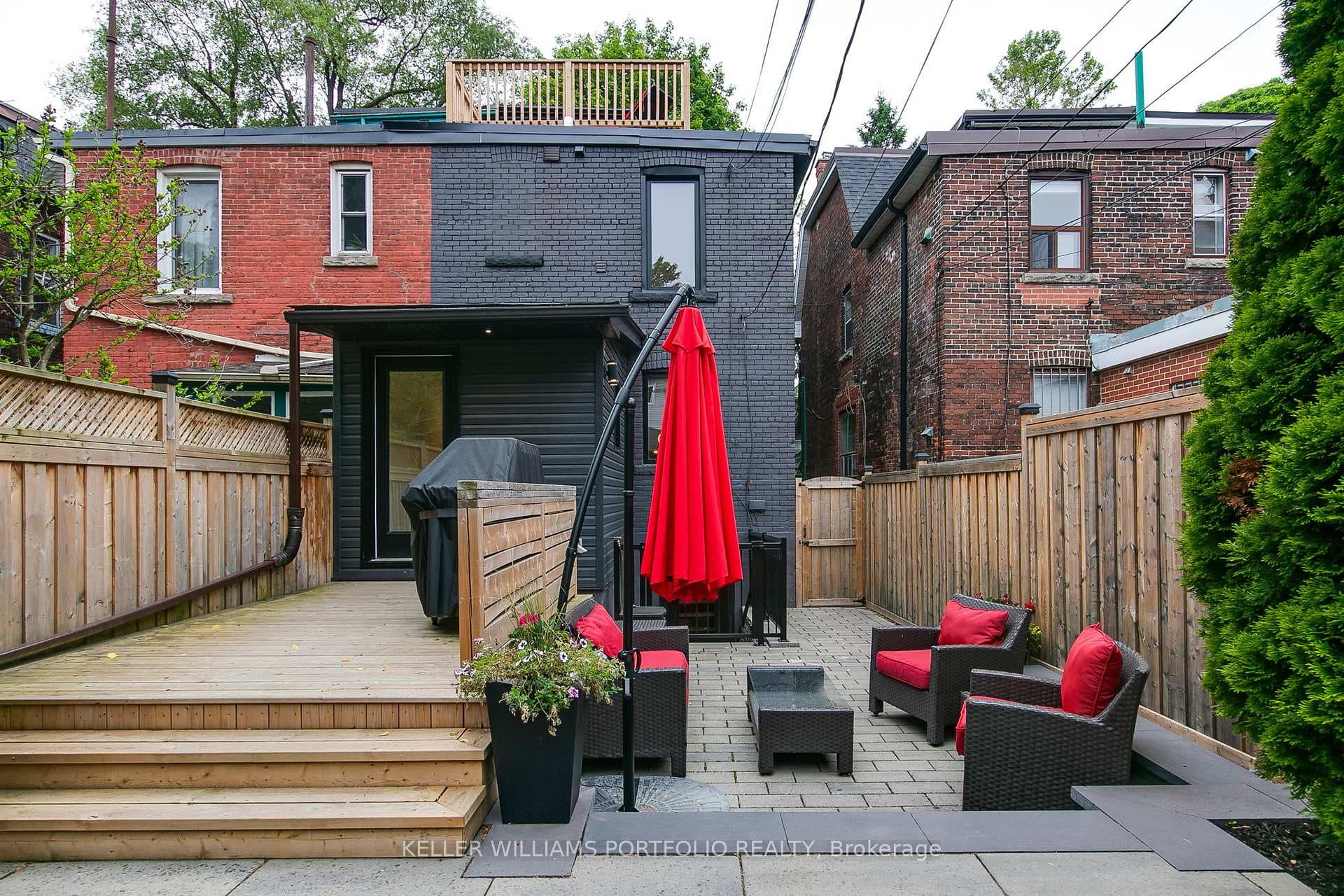 231 Grace Street photo 42