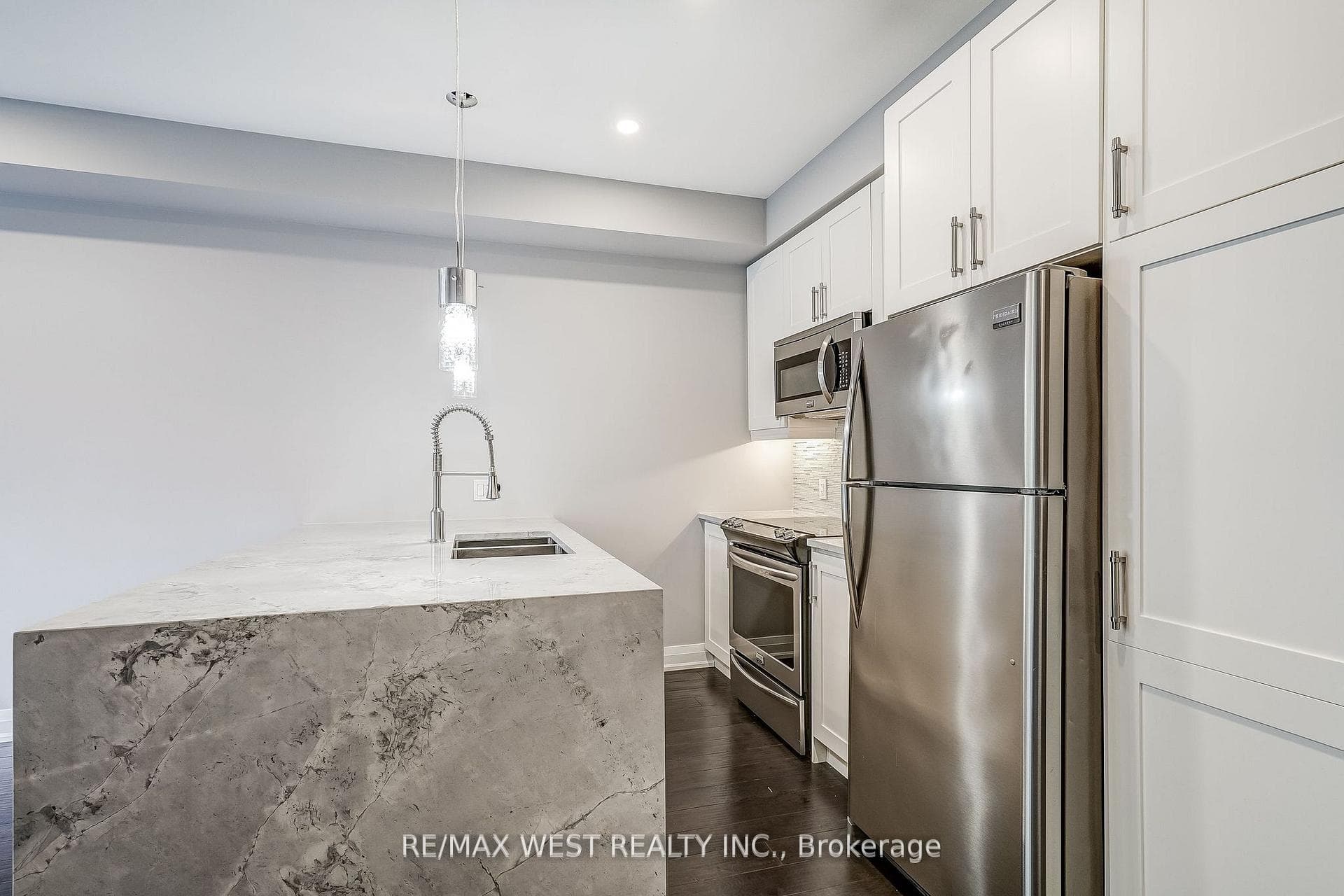 8169 Kipling Avenue Unit 22 photo 9