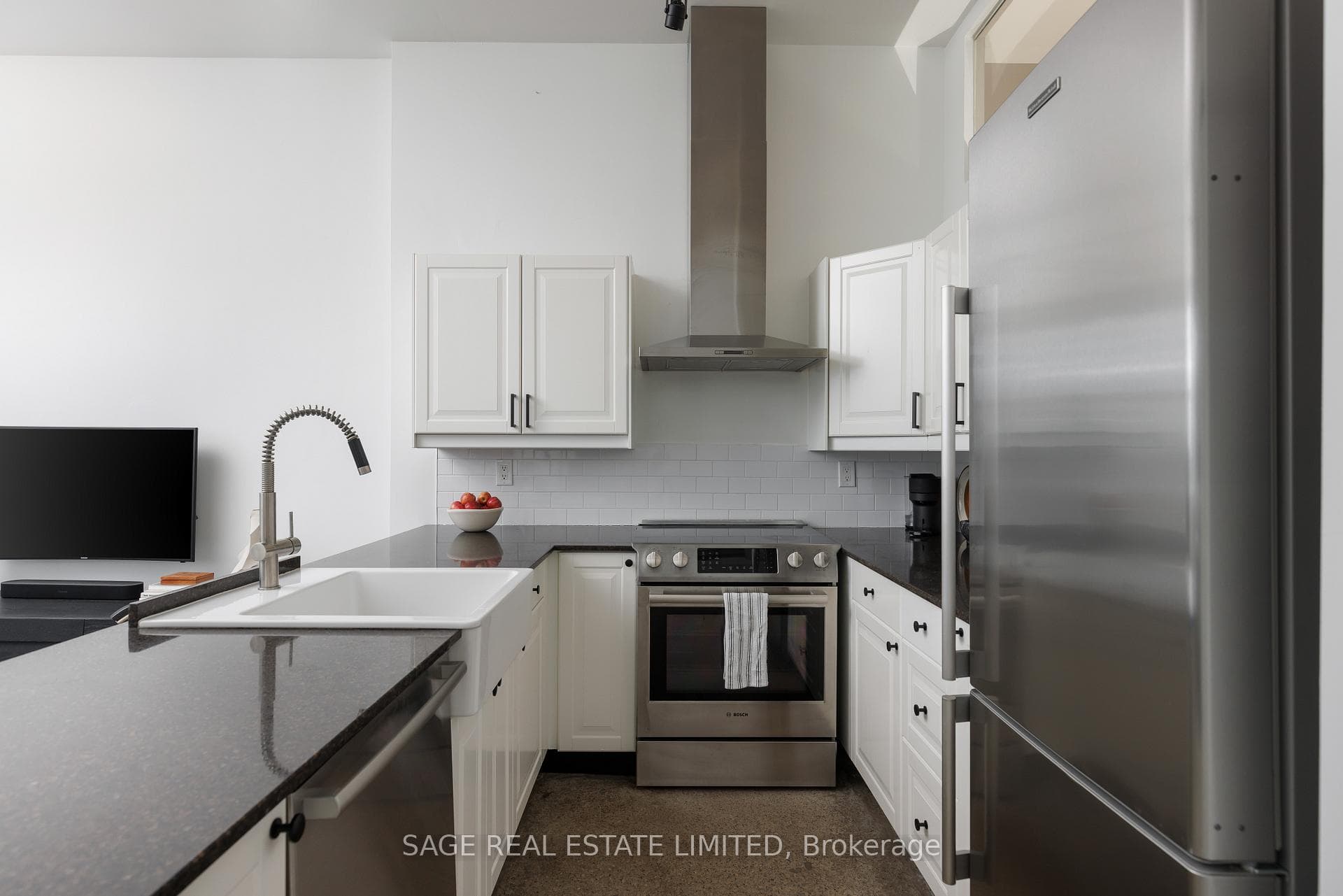 700 King Street Unit 1112 photo 12