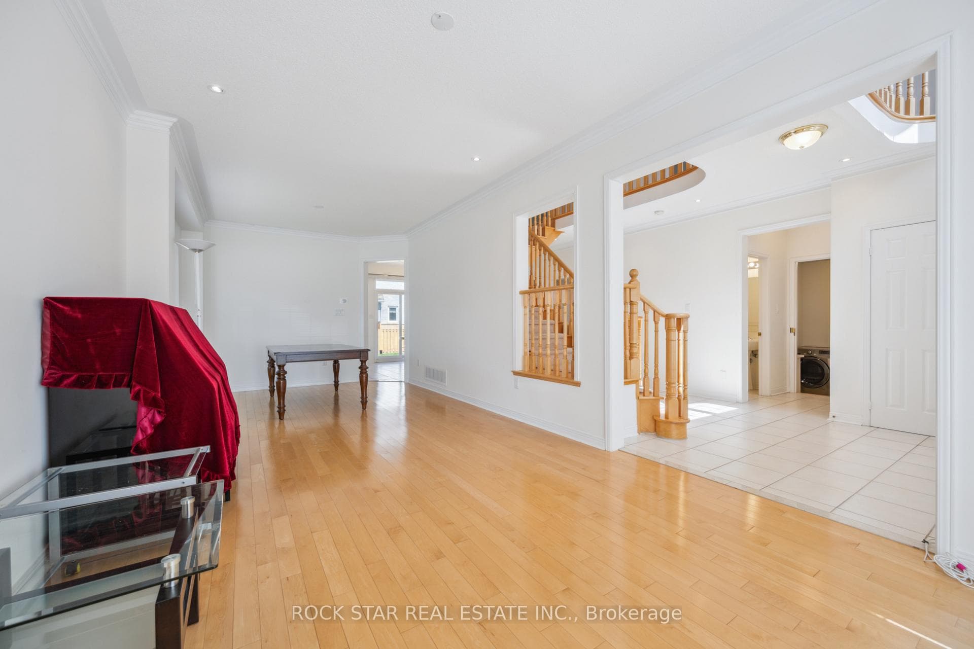 18 Burndenford Crescent photo 12
