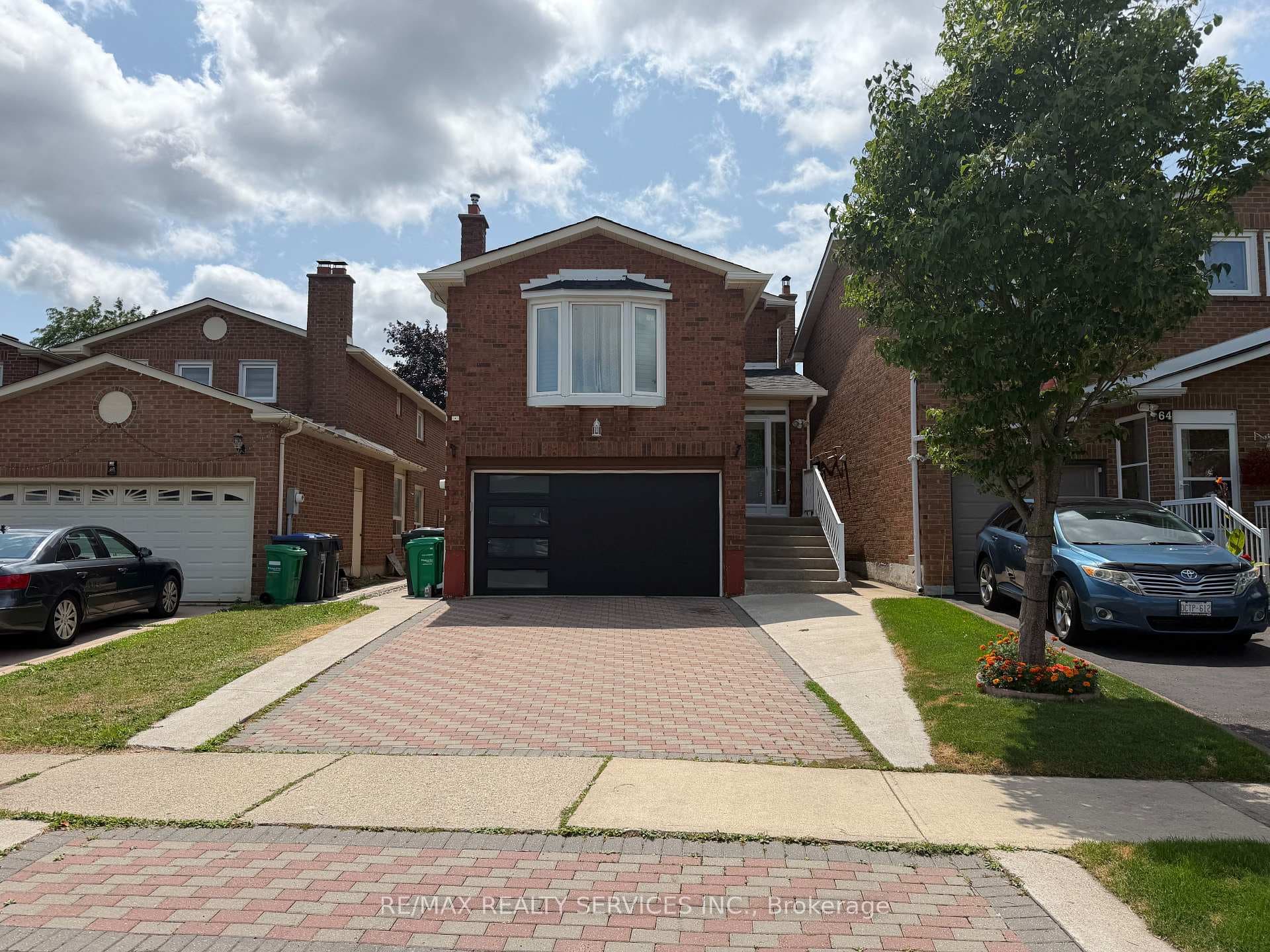 62 Trewartha Crescent photo 1