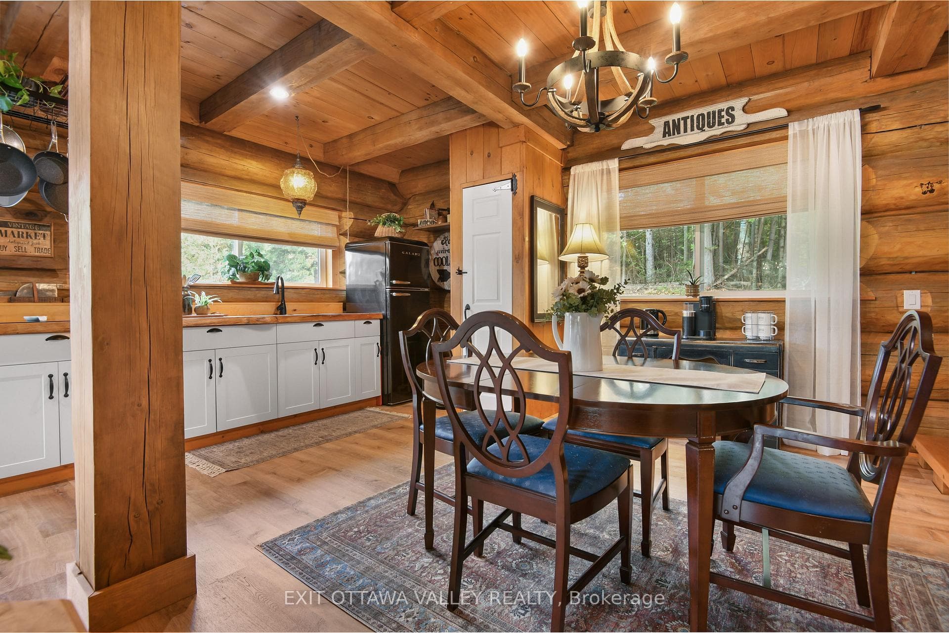 8 TANAGER Trail photo 22