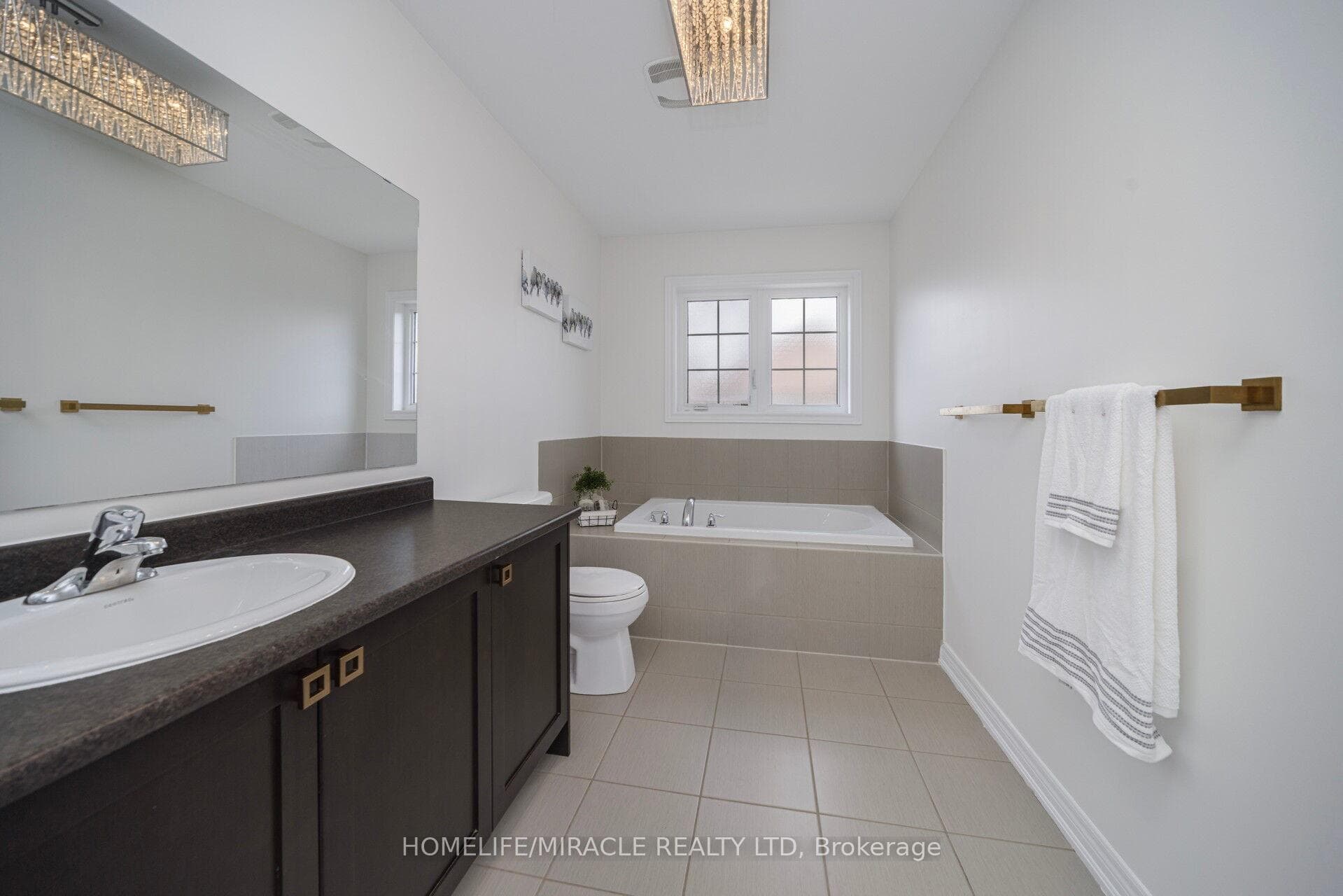 2 Aspen Hills Road photo 22
