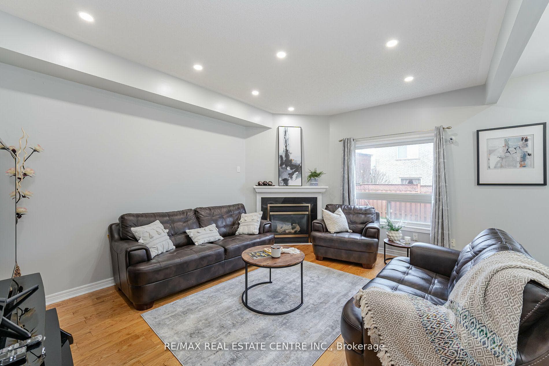 66 Bevan Crescent photo 7