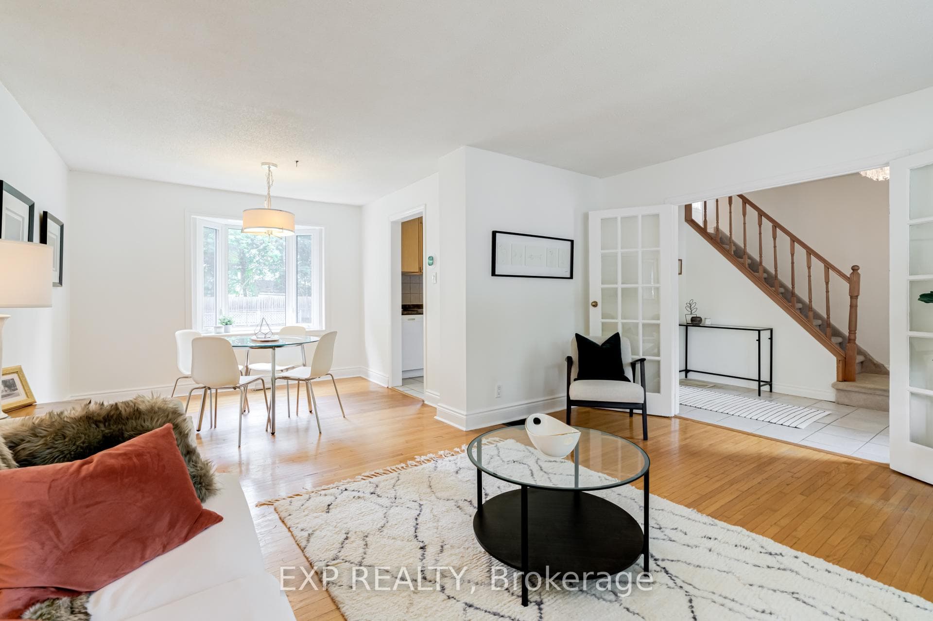 83 Lundy's Lane photo 5